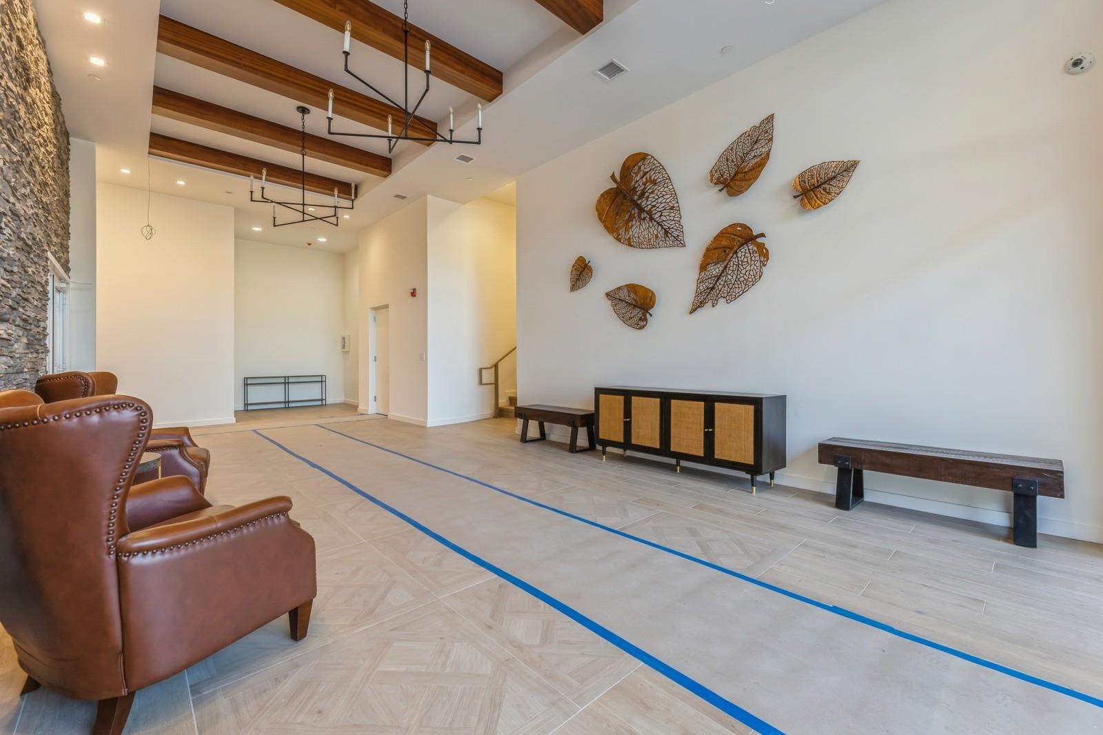 425 3RD ST Unit: 318