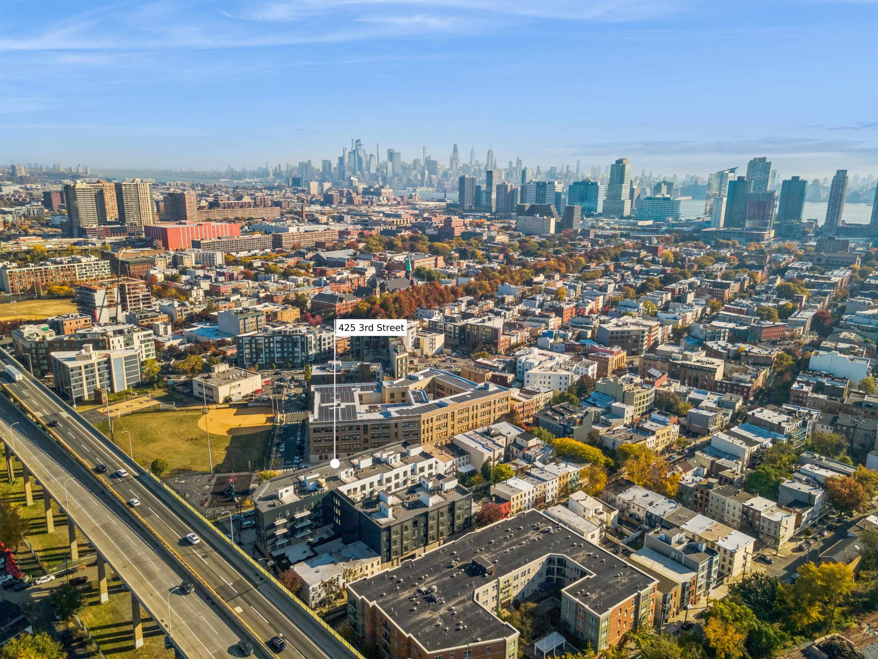 425 3RD ST Unit: 318