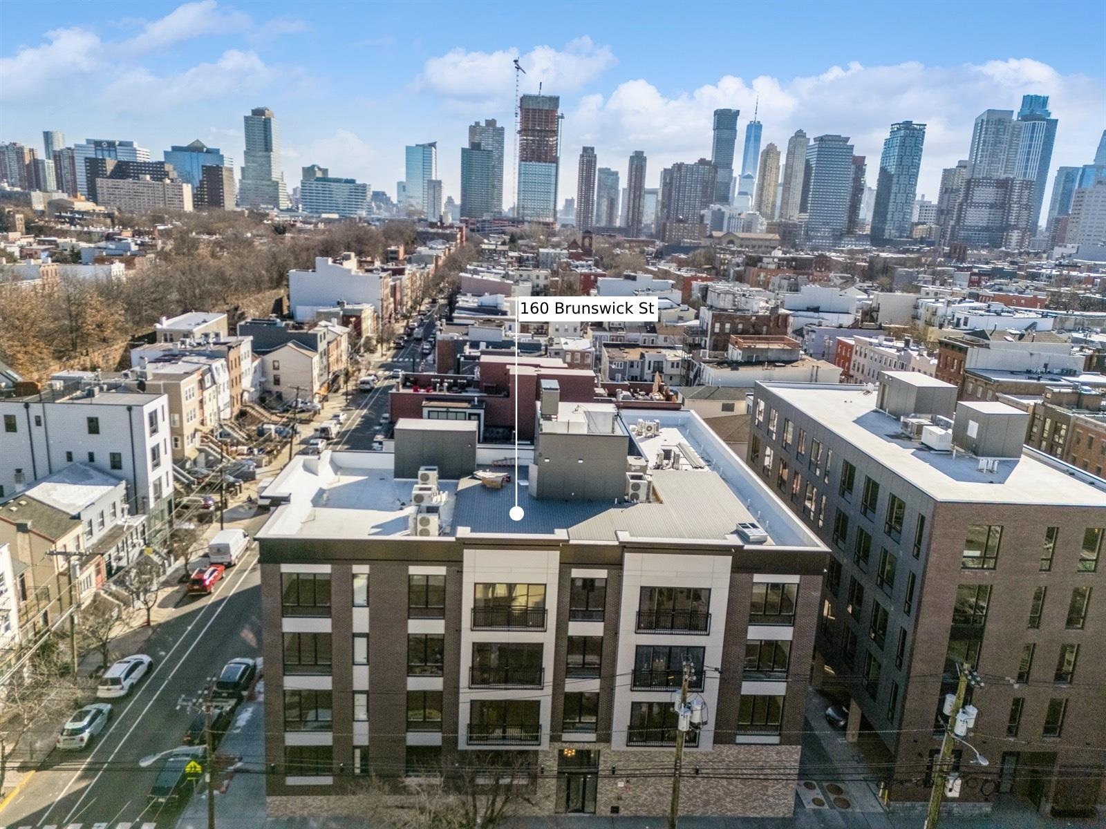 160 BRUNSWICK ST Unit: 303