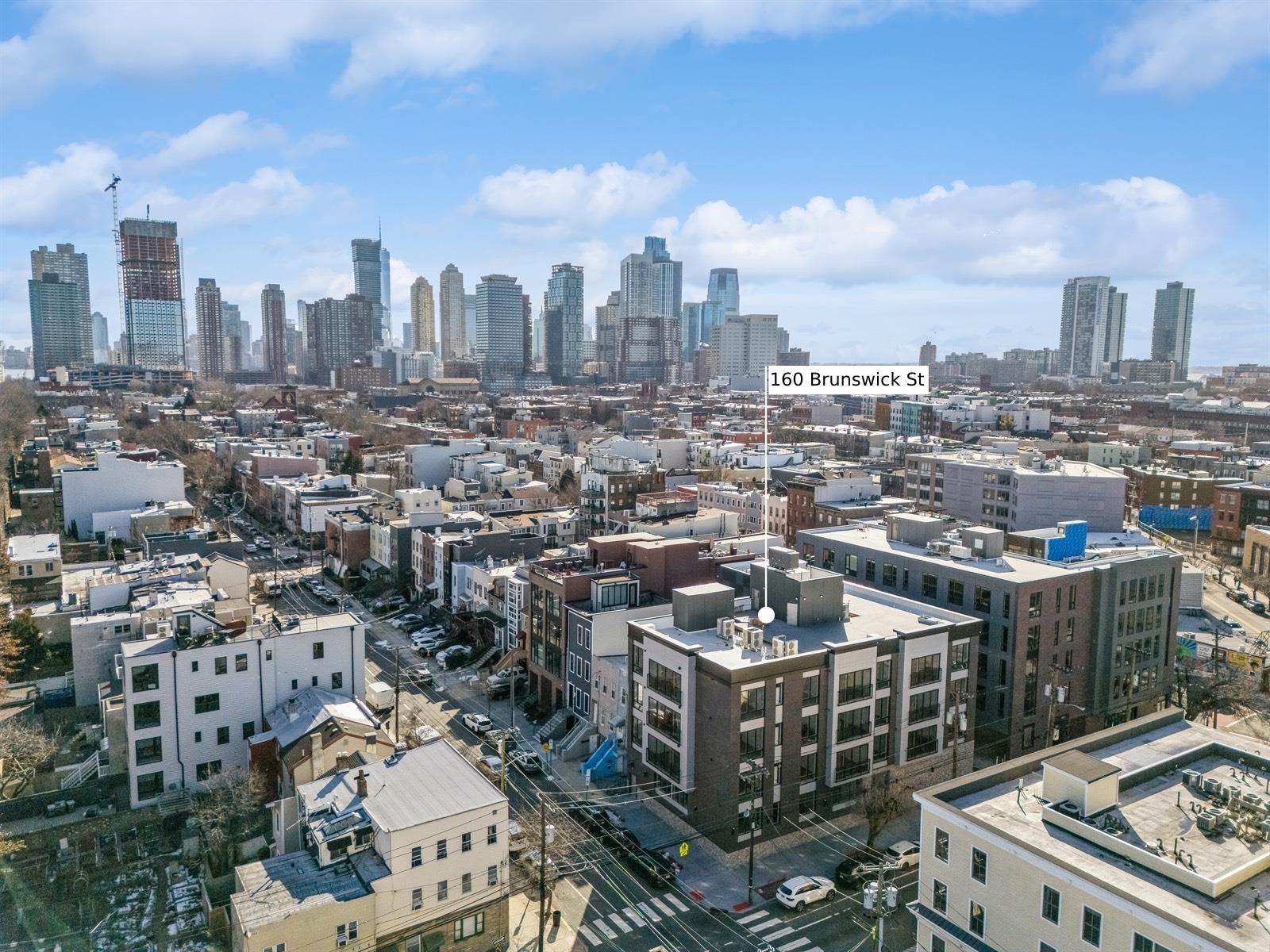 160 BRUNSWICK ST Unit: 303