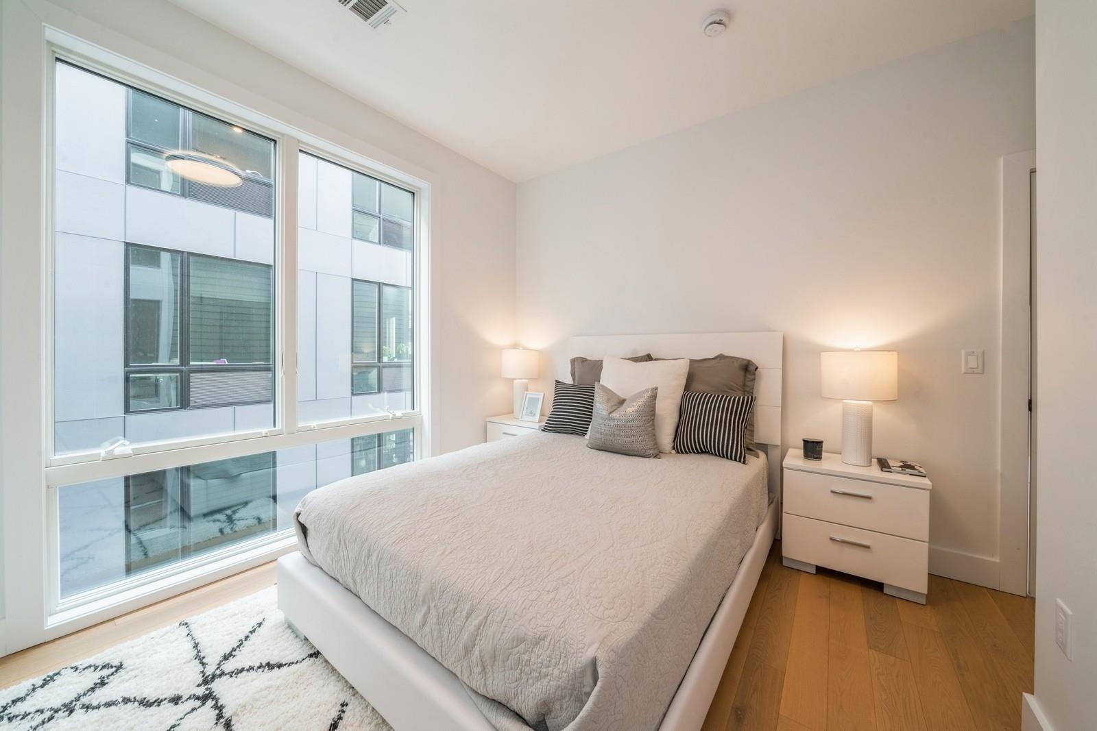 160 BRUNSWICK ST Unit: 303