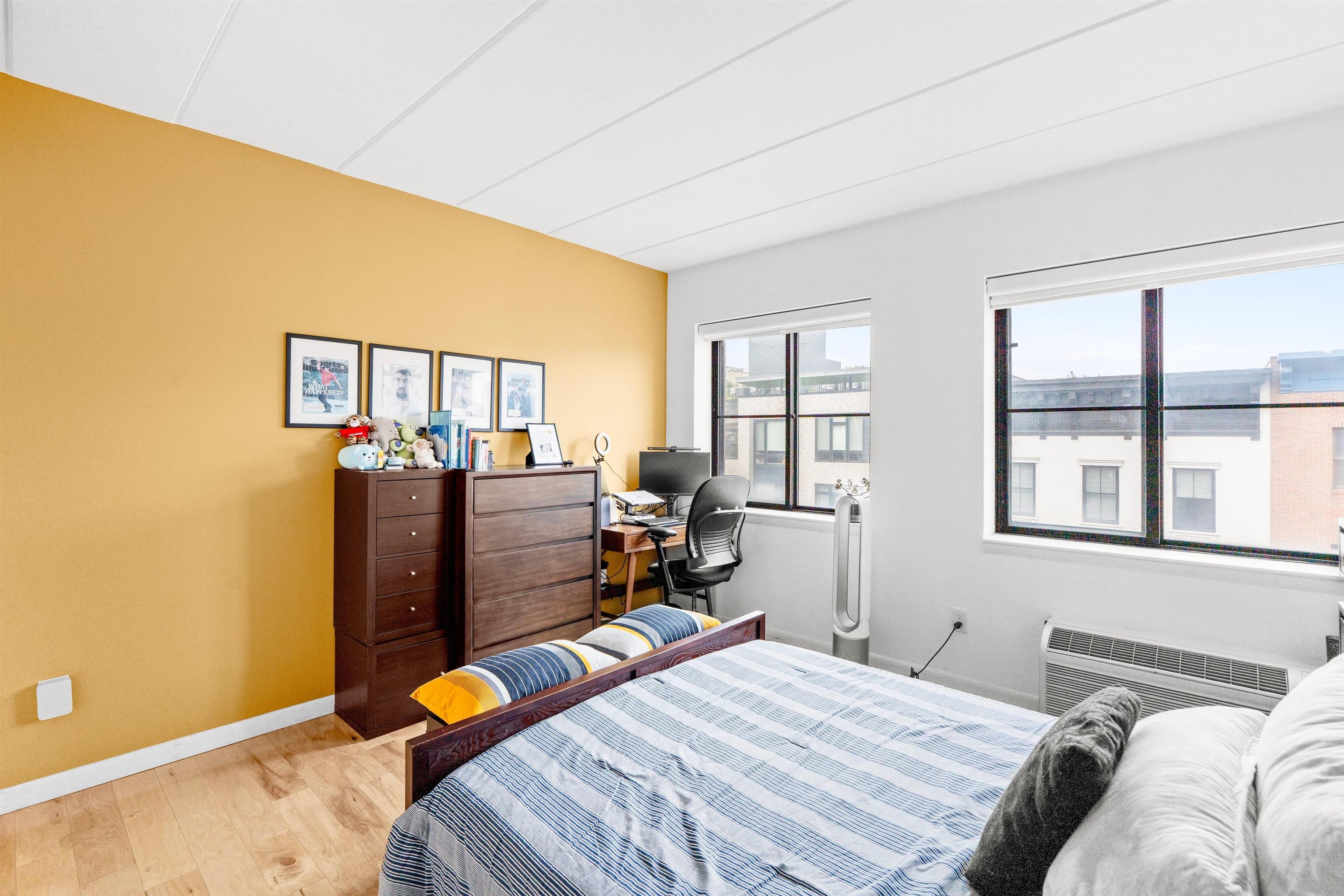 463 1ST ST Unit: 5E