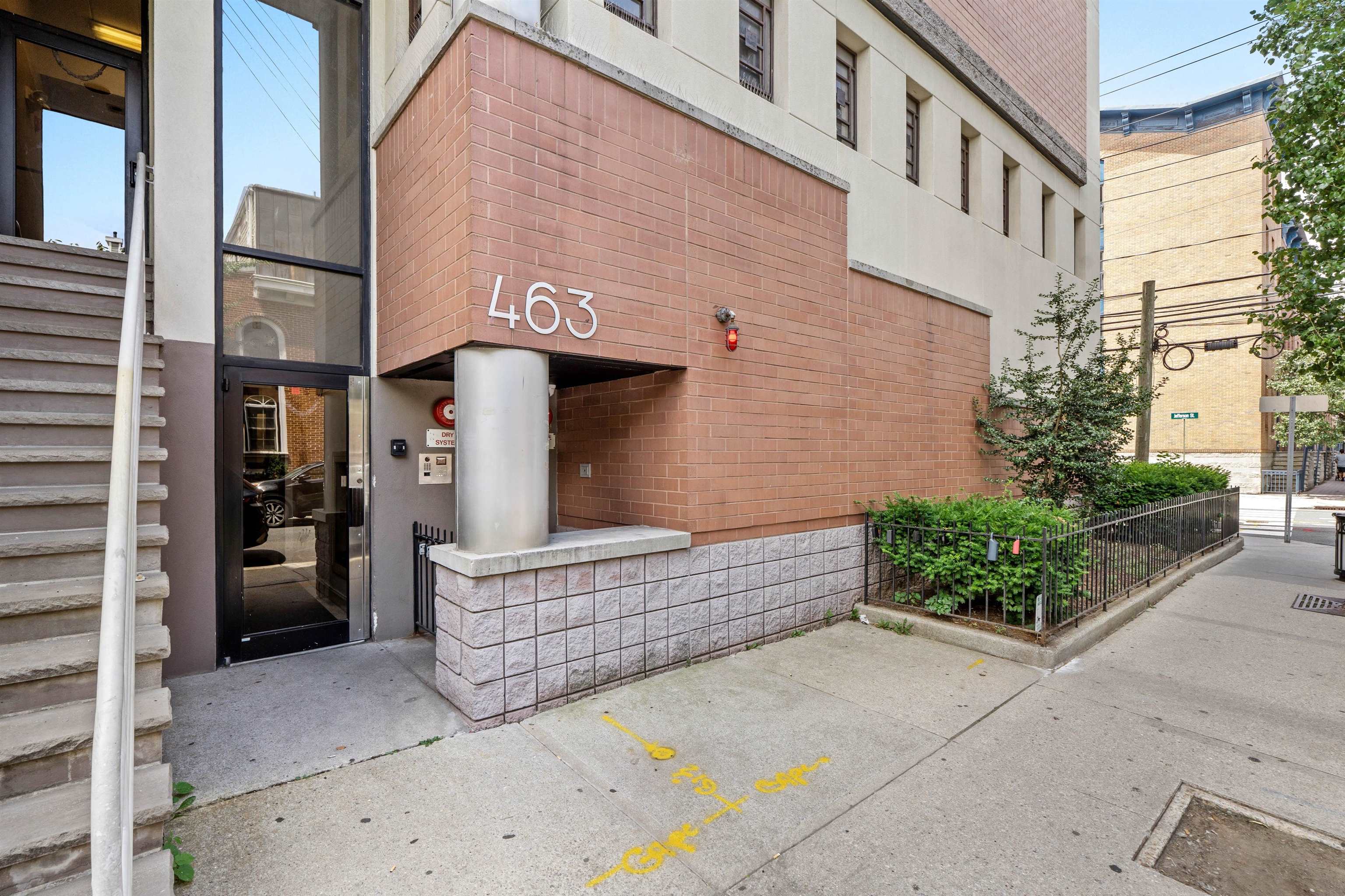 463 1ST ST Unit: 5E