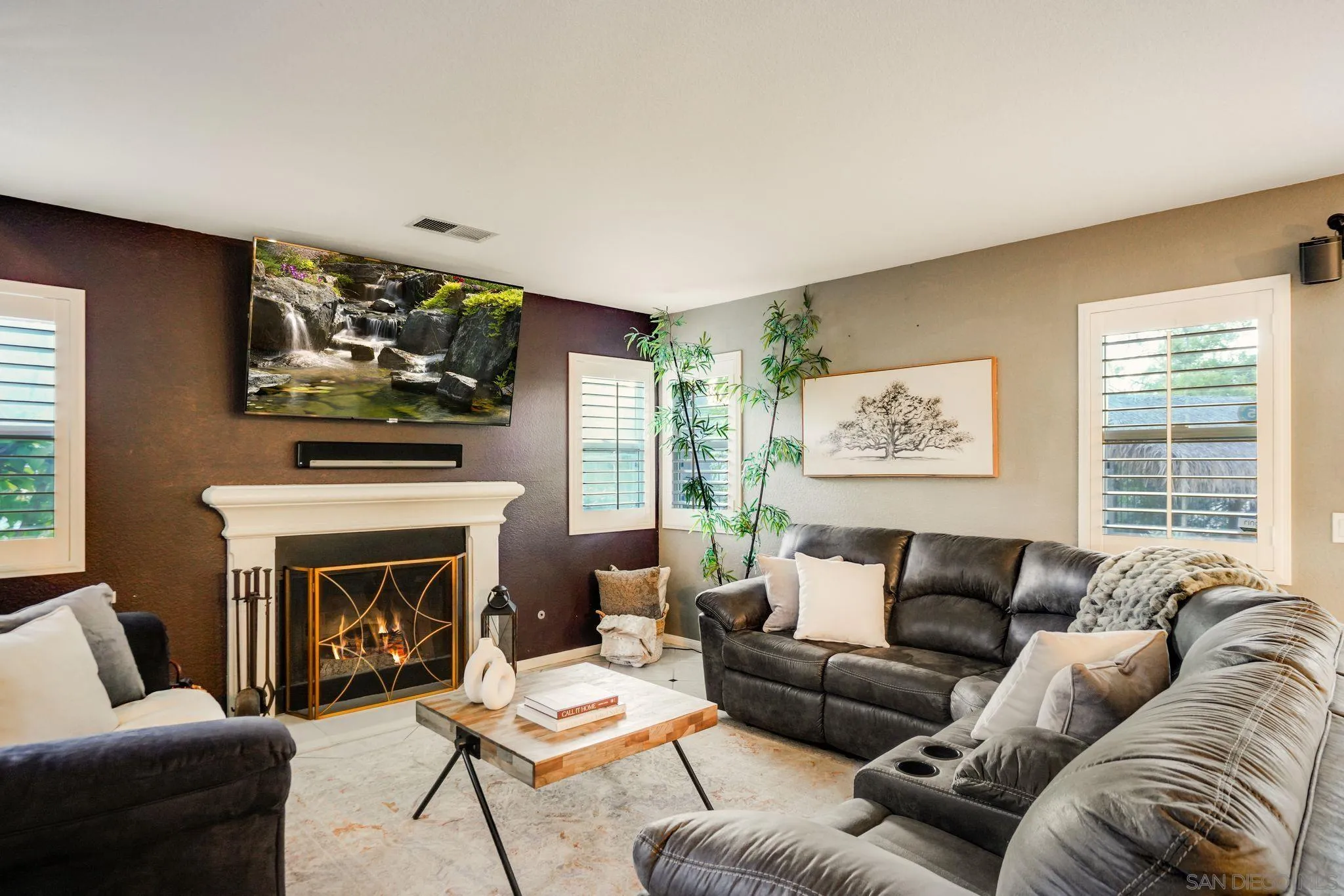 10928 Waterton Rd.