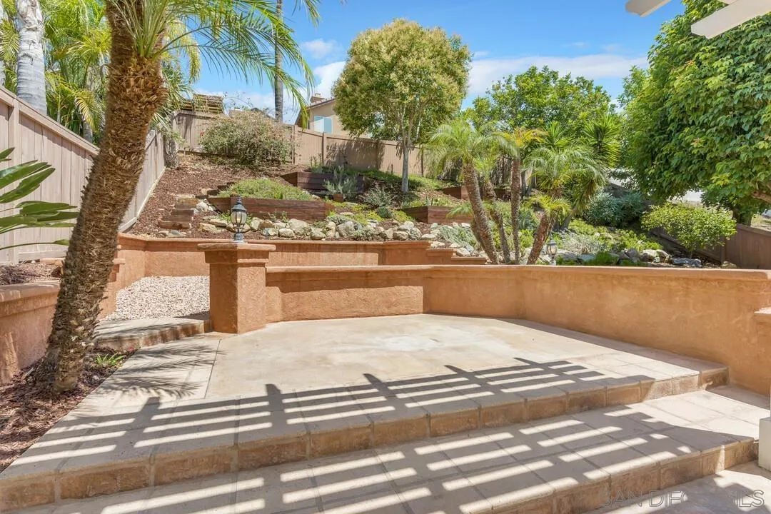 7324 Celata Ln