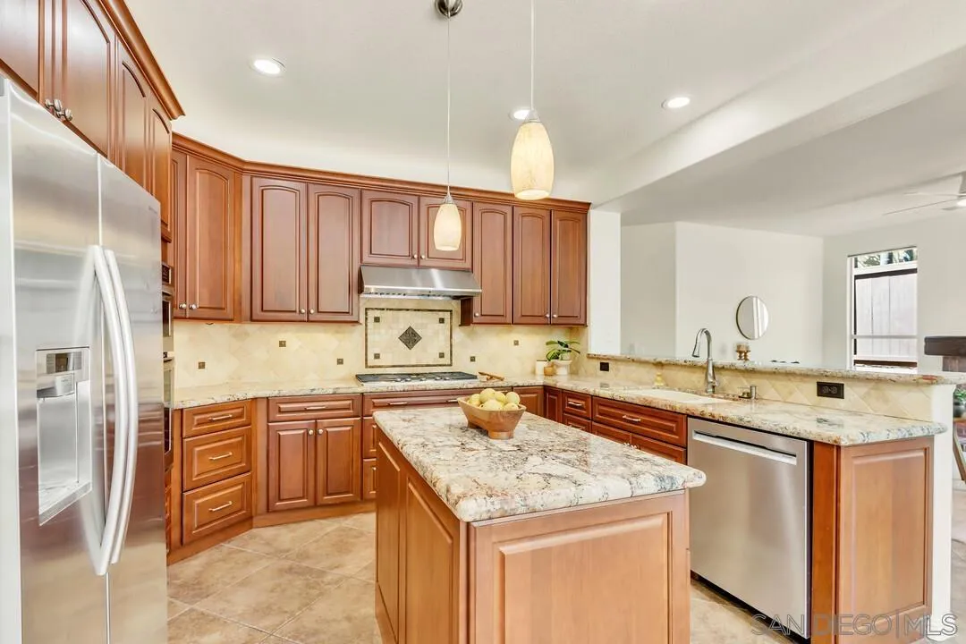 7324 Celata Ln