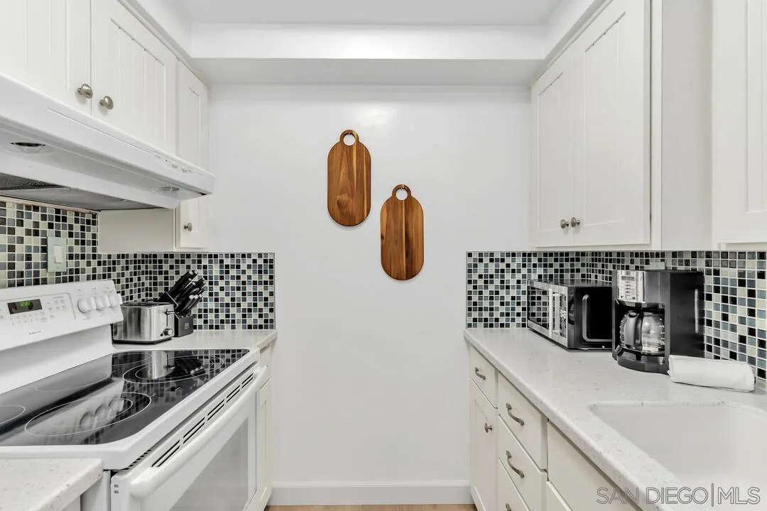 2965 Mission Blvd Unit 2c