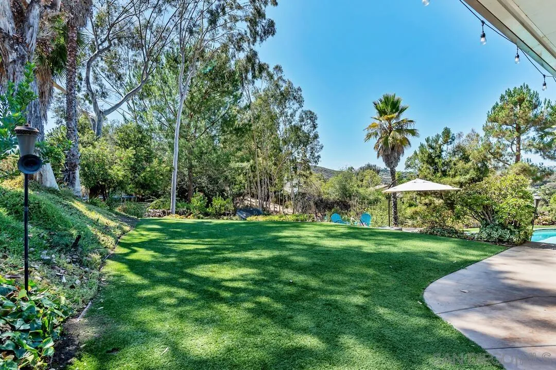 3429 Lomas Serenas