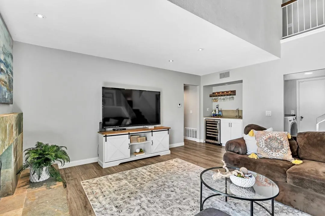 3429 Lomas Serenas