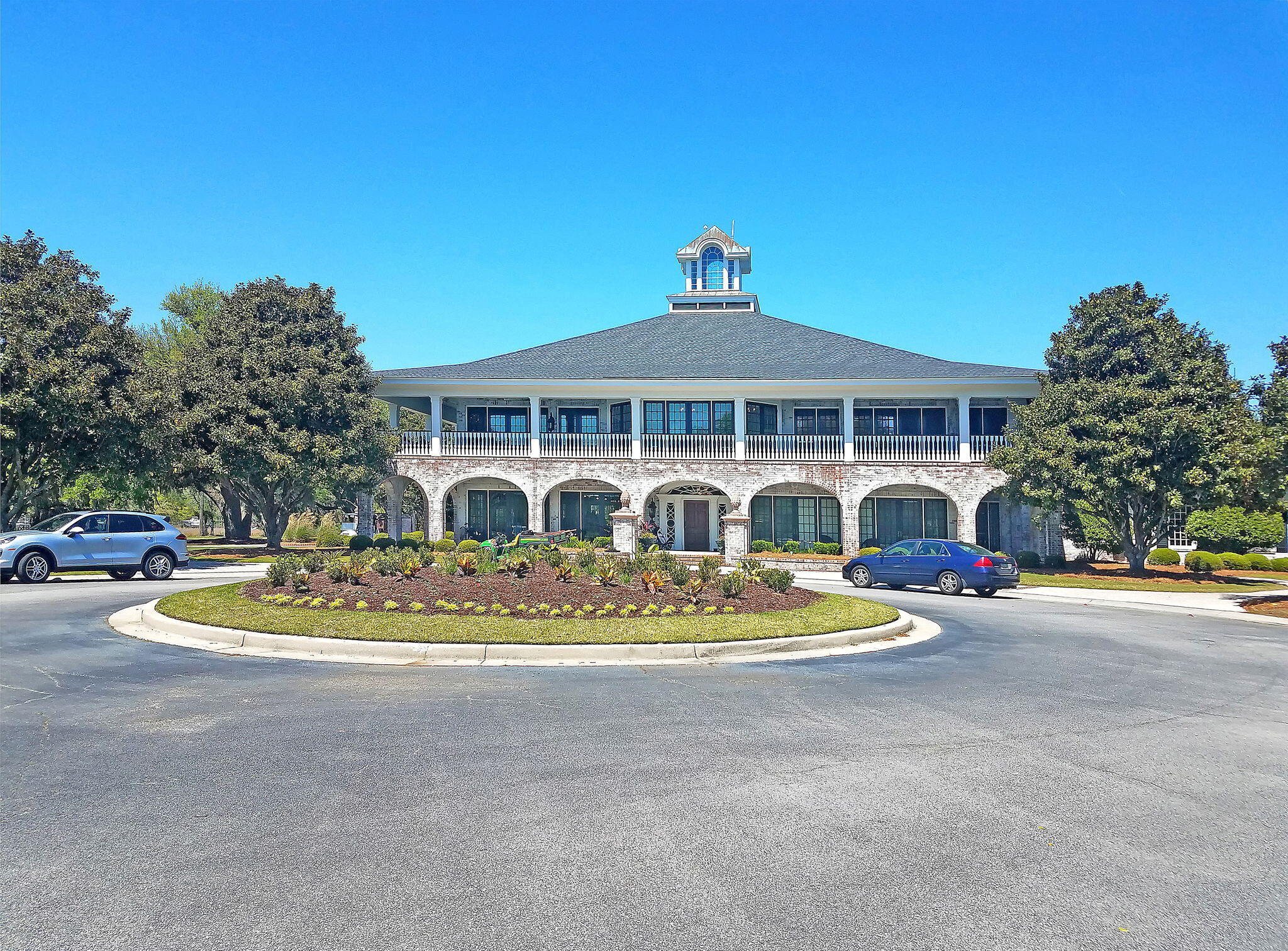 2777 Oak Manor Drive