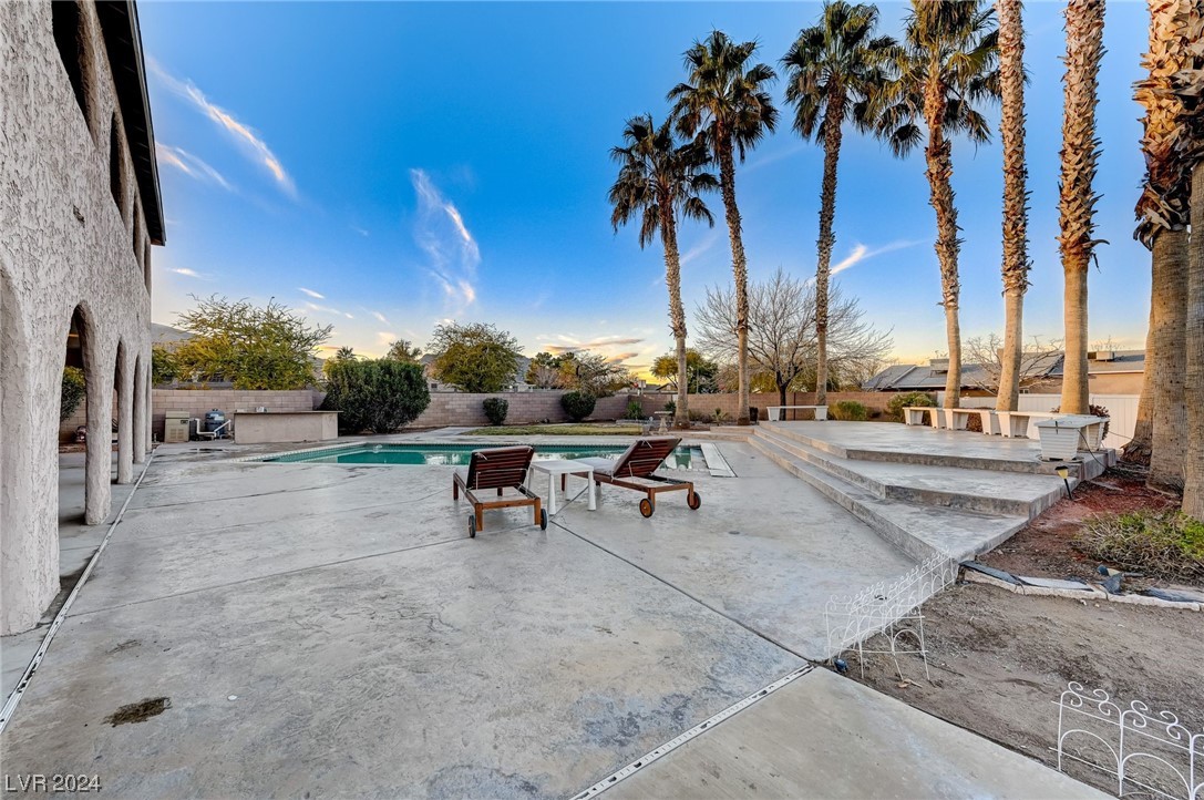 400 Trenier Drive