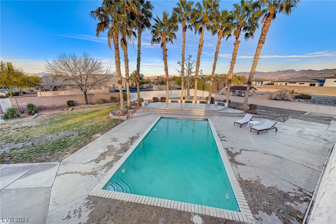 400 Trenier Drive