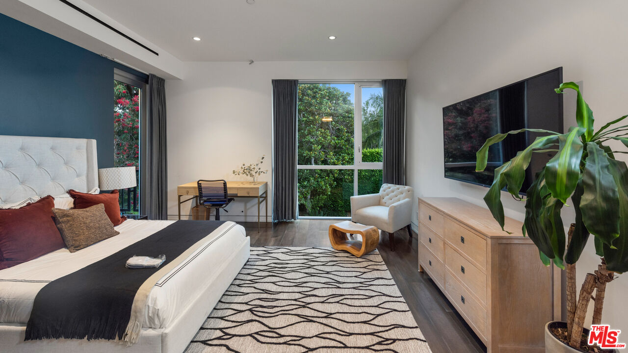 1111 Sierra Alta Way