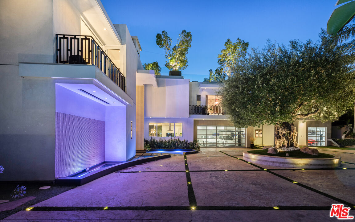 1111 Sierra Alta Way