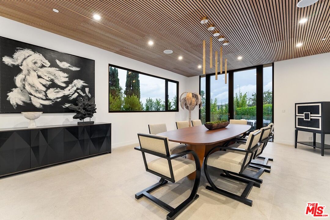 9031 Alto Cedro Dr