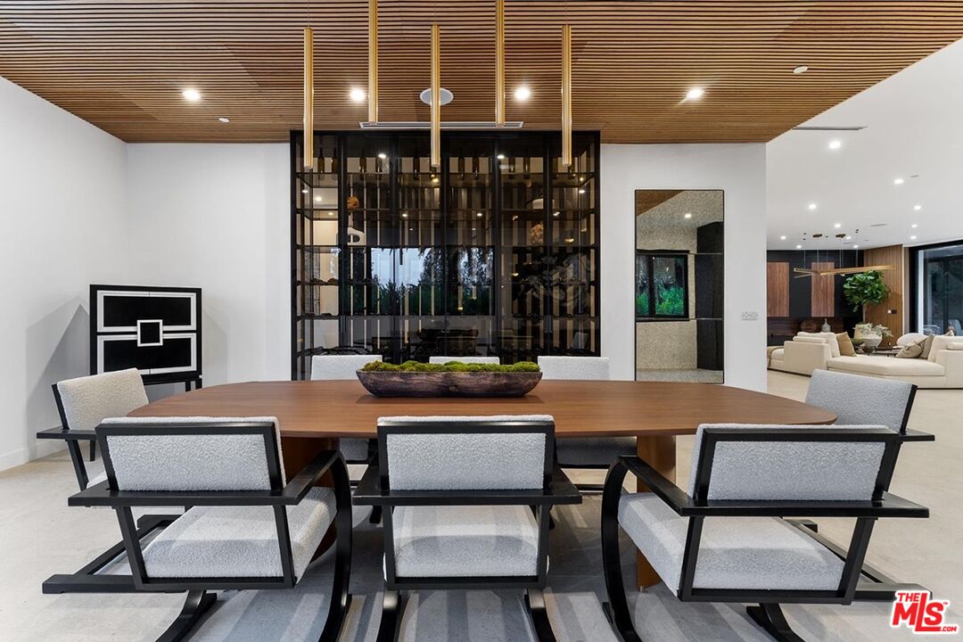 9031 Alto Cedro Dr