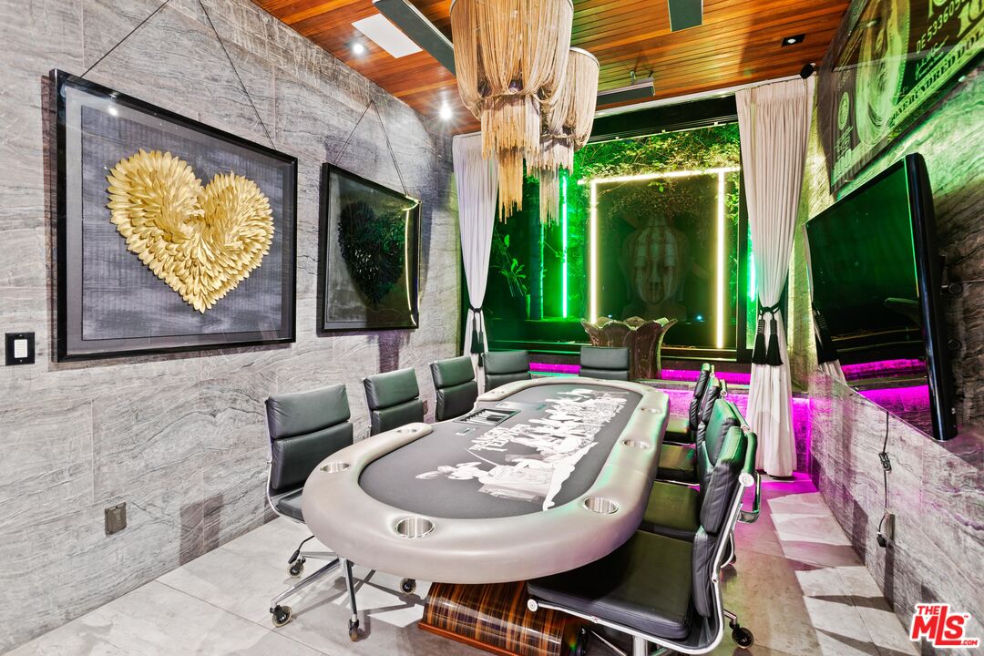 8356 SUNSET VIEW DR