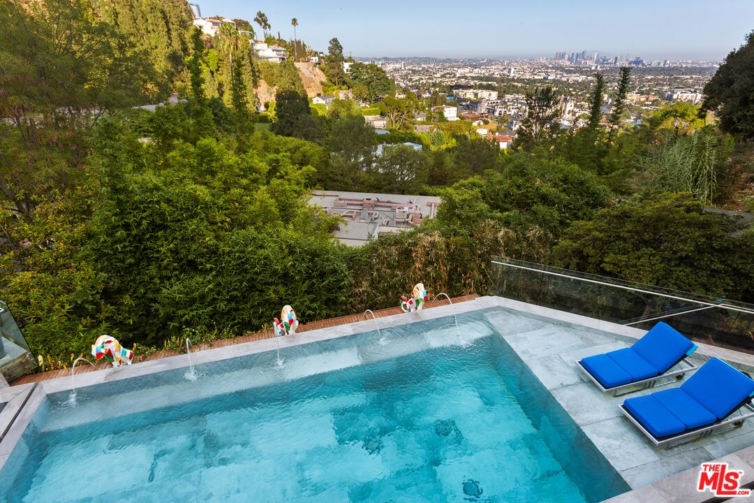8356 SUNSET VIEW DR