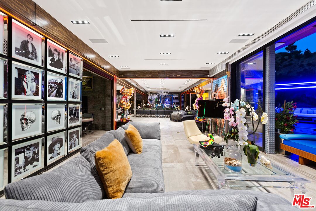8356 SUNSET VIEW DR