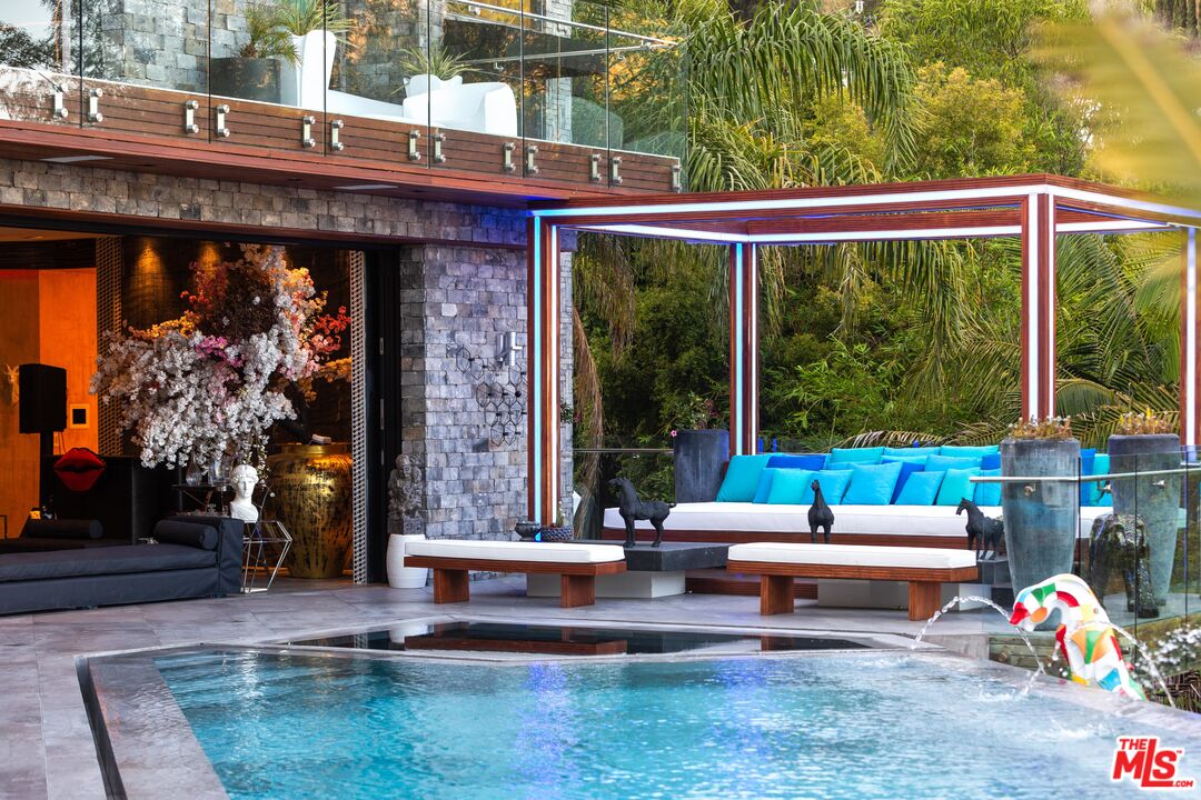 8356 SUNSET VIEW DR