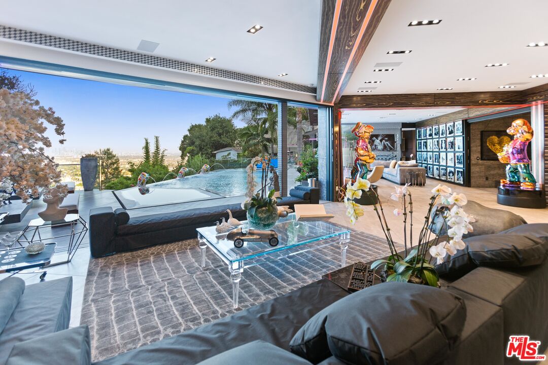 8356 SUNSET VIEW DR