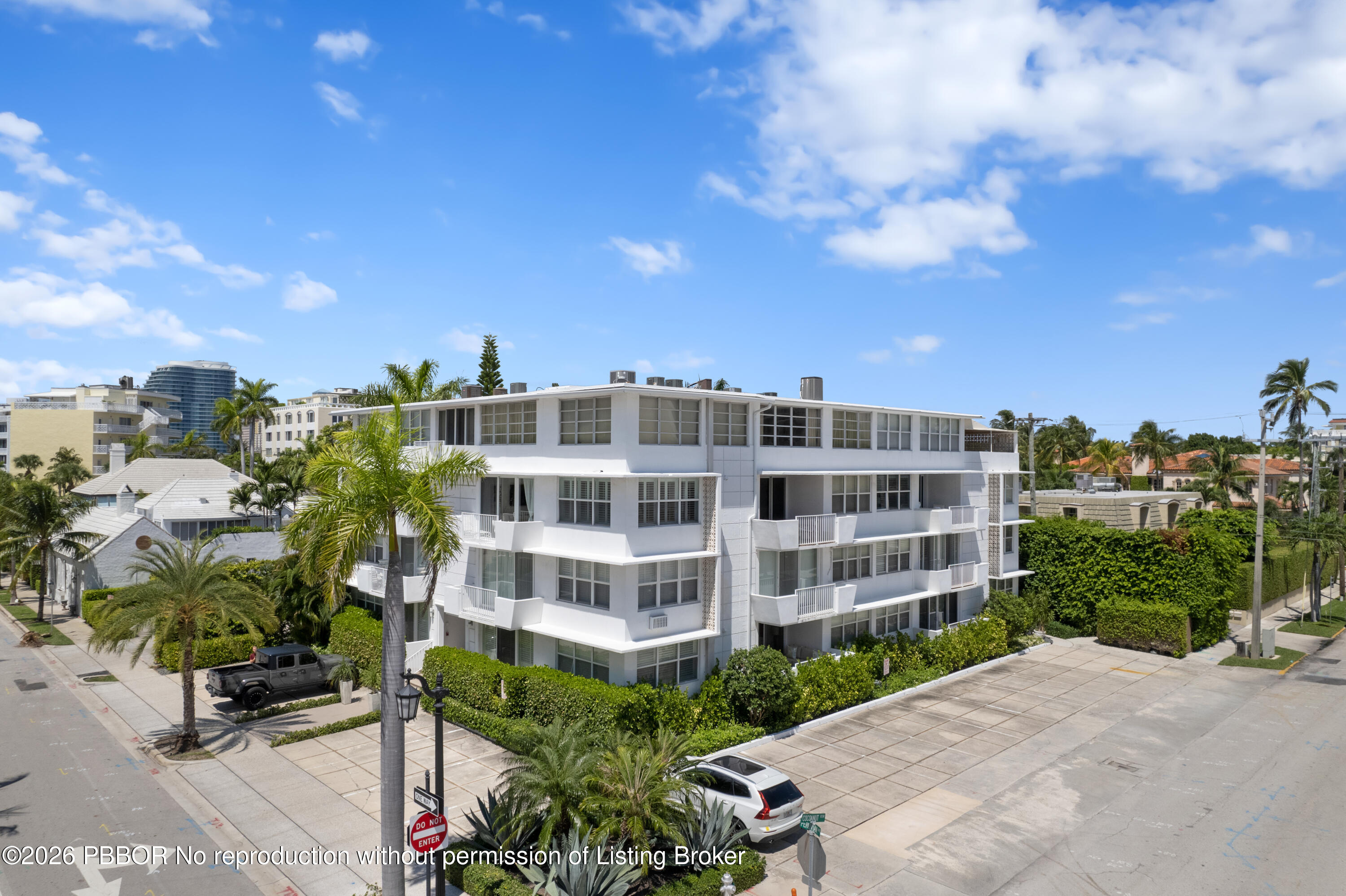 401 Peruvian Avenue 3020