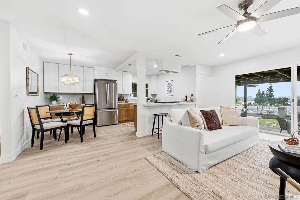 6096 Crawford