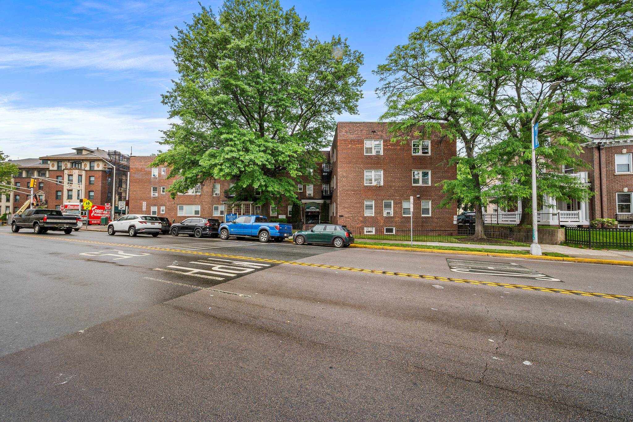 2615 JOHN F KENNEDY BLVD Unit: B2