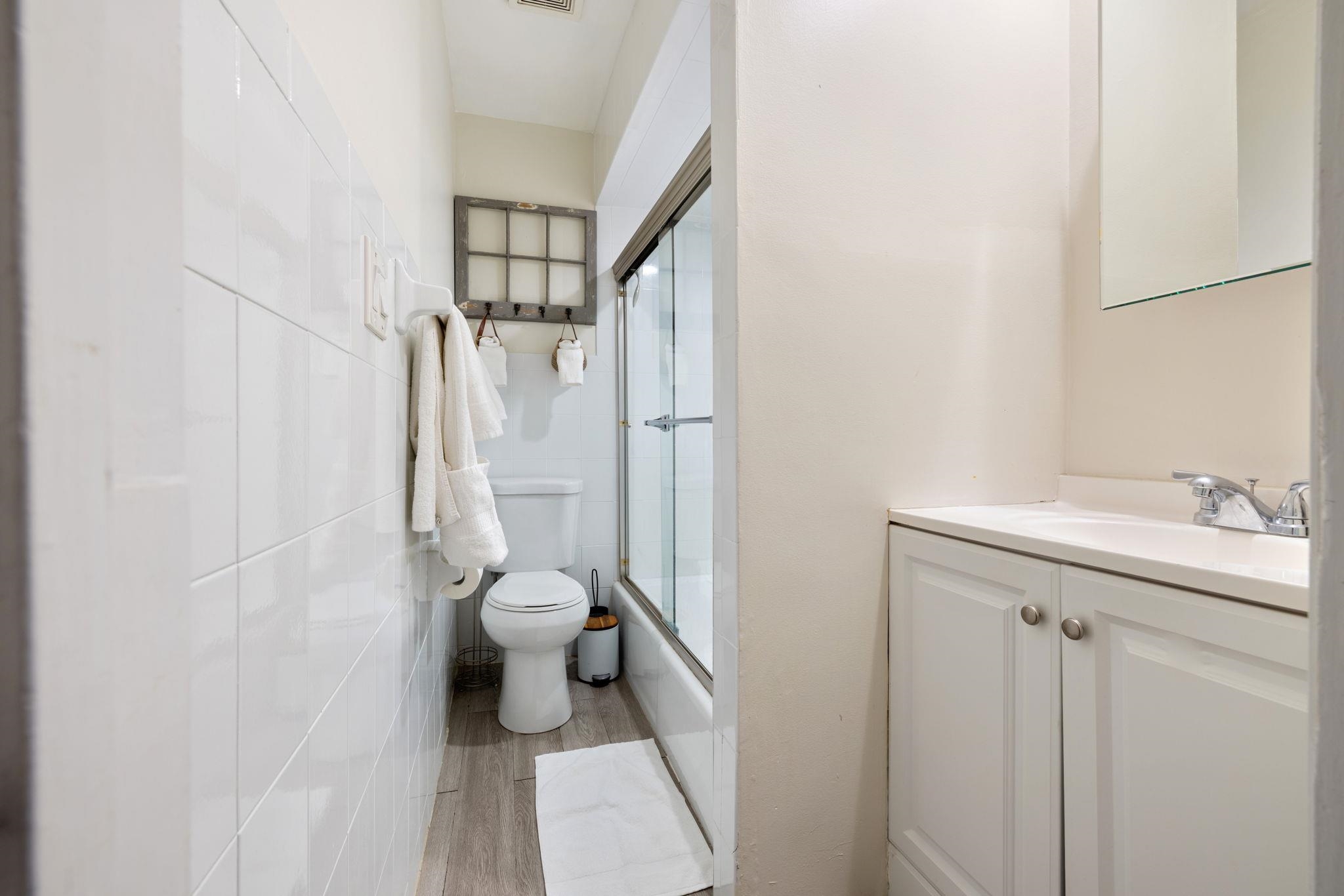 132 SUSSEX ST Unit: 2A