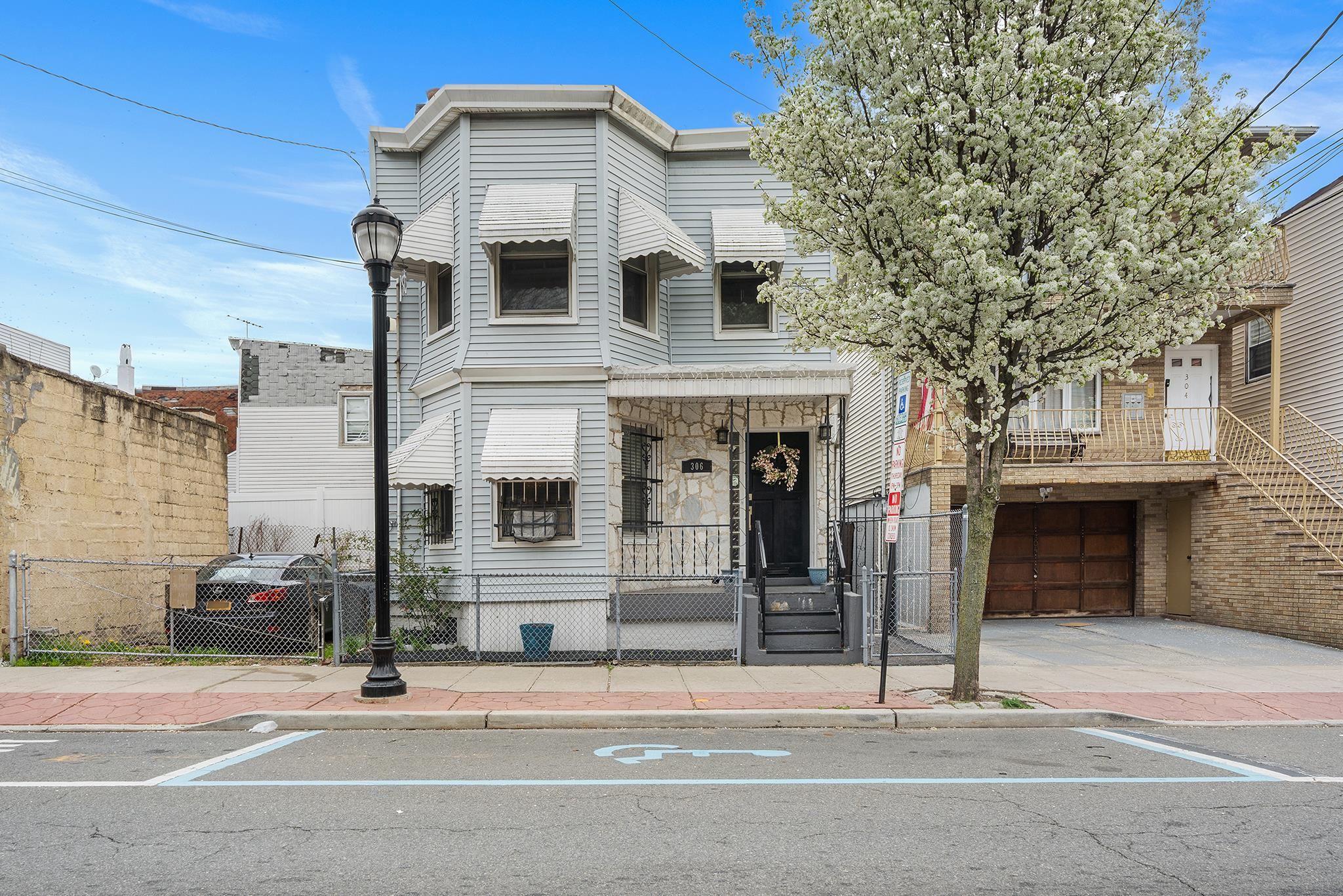 306 BERGENLINE AVE