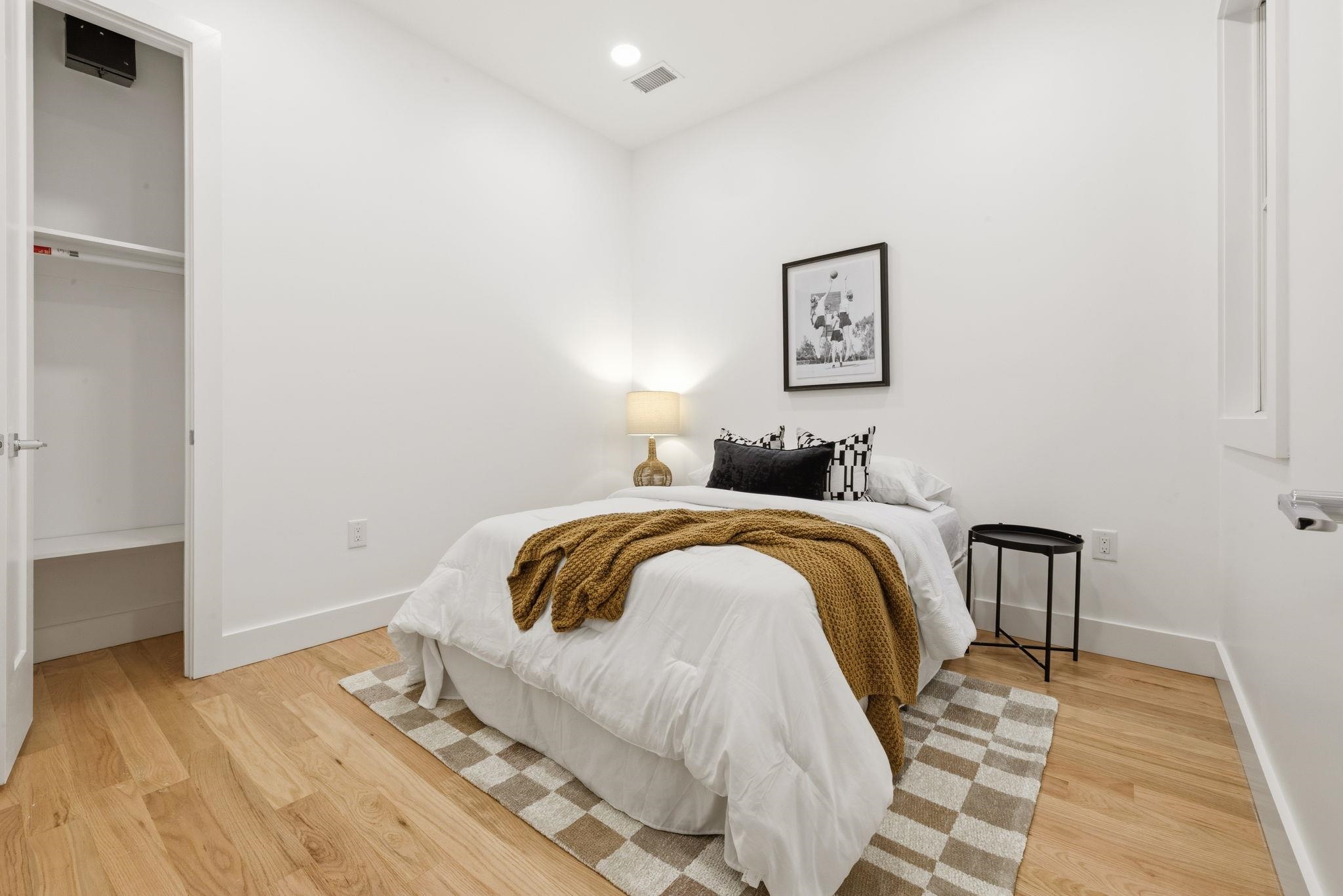 271 WEBSTER AVE Unit: 2