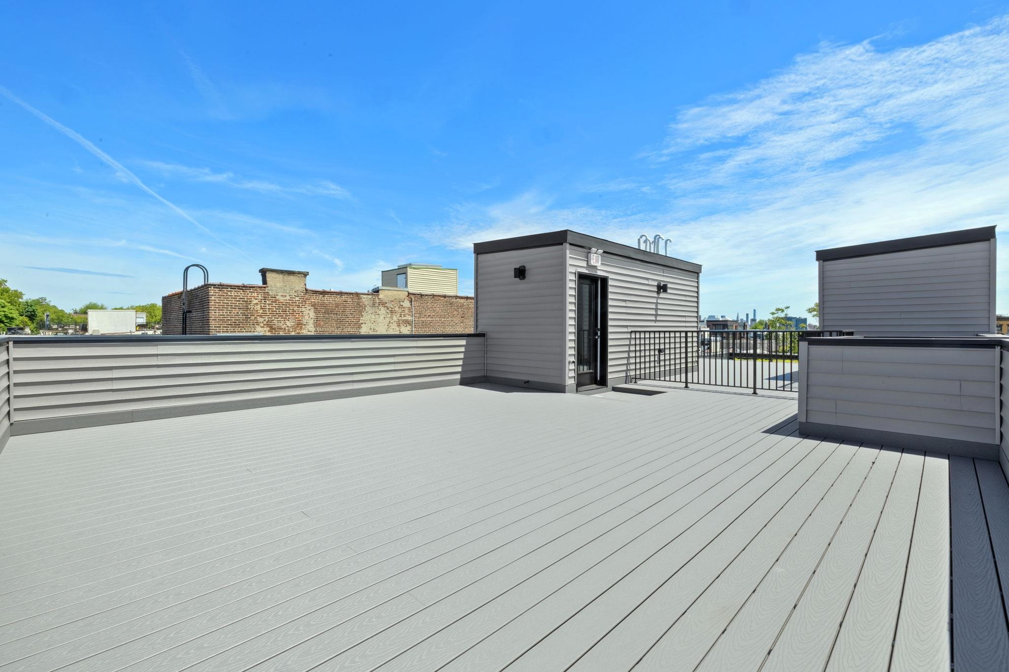 271 WEBSTER AVE Unit: 2
