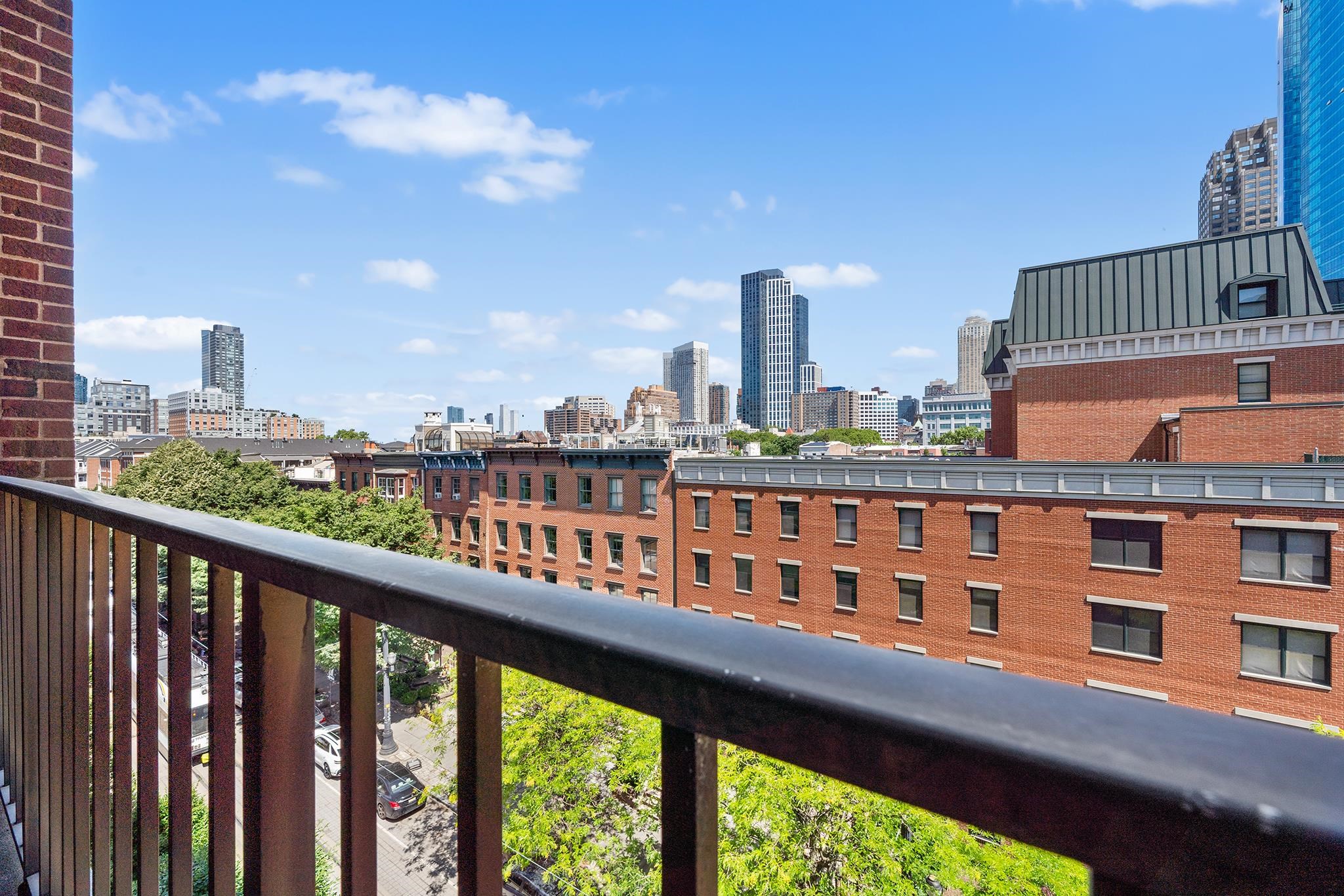 1 GREENE ST Unit: 511