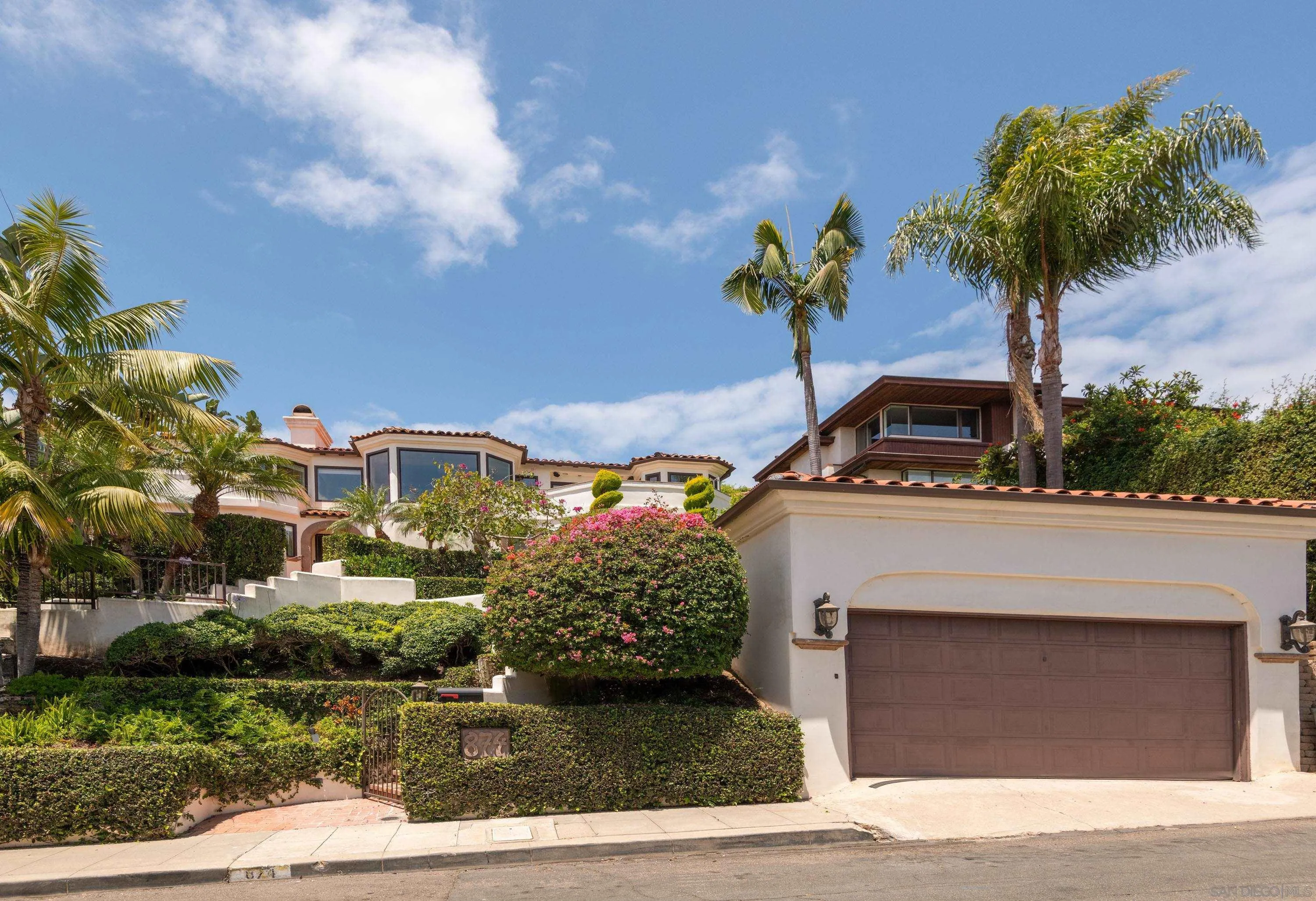 874 Harbor View West