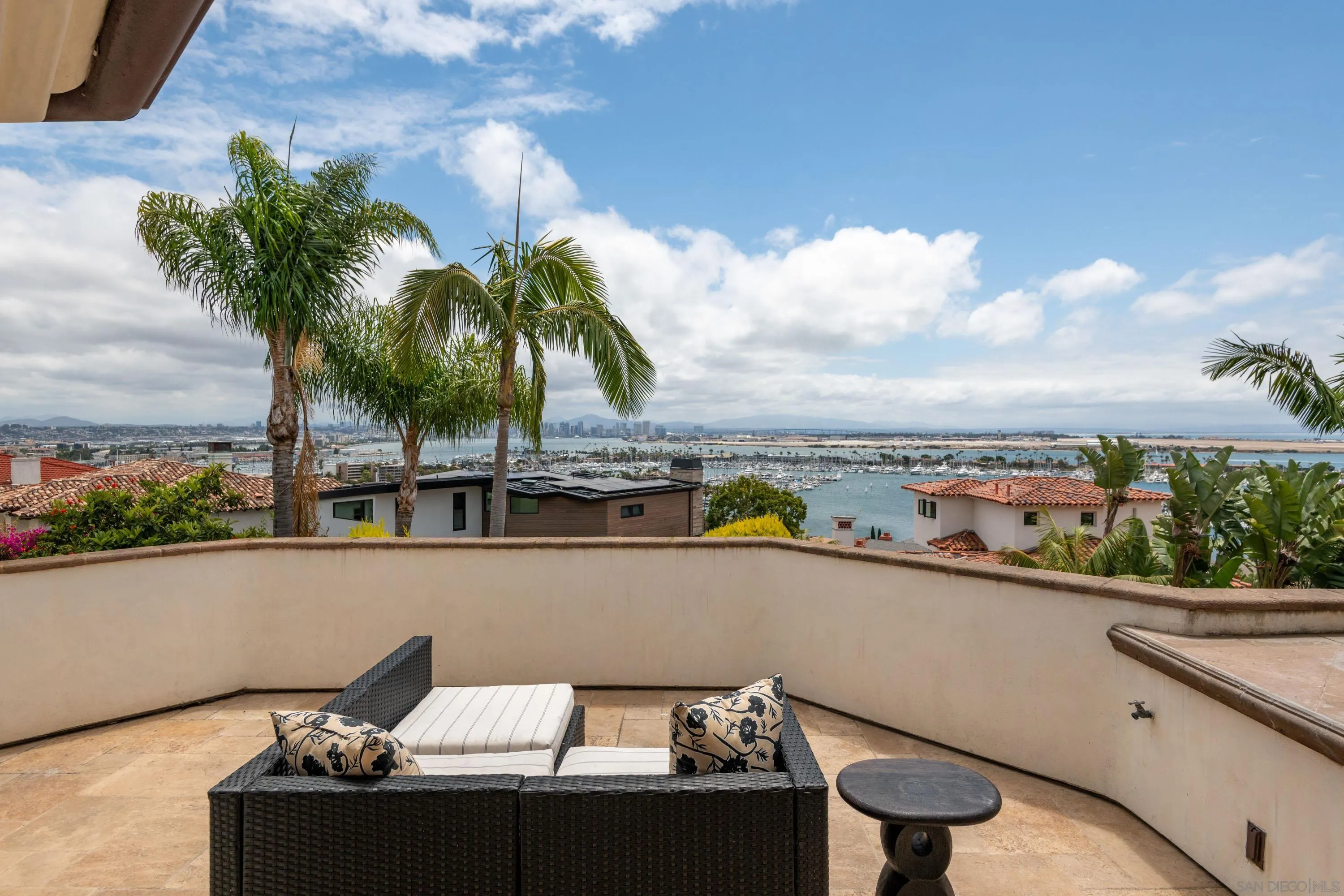 874 Harbor View West