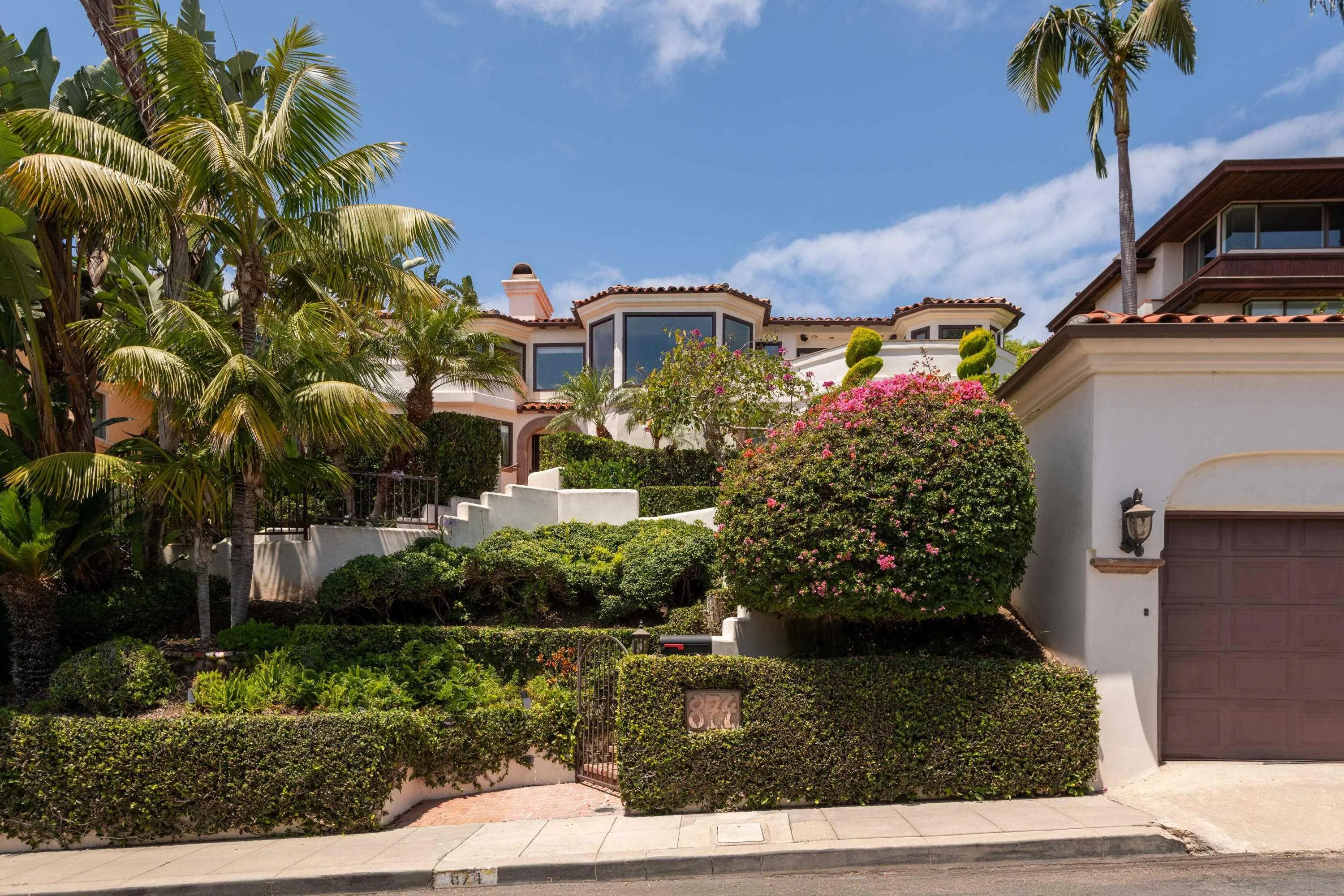 874 Harbor View West