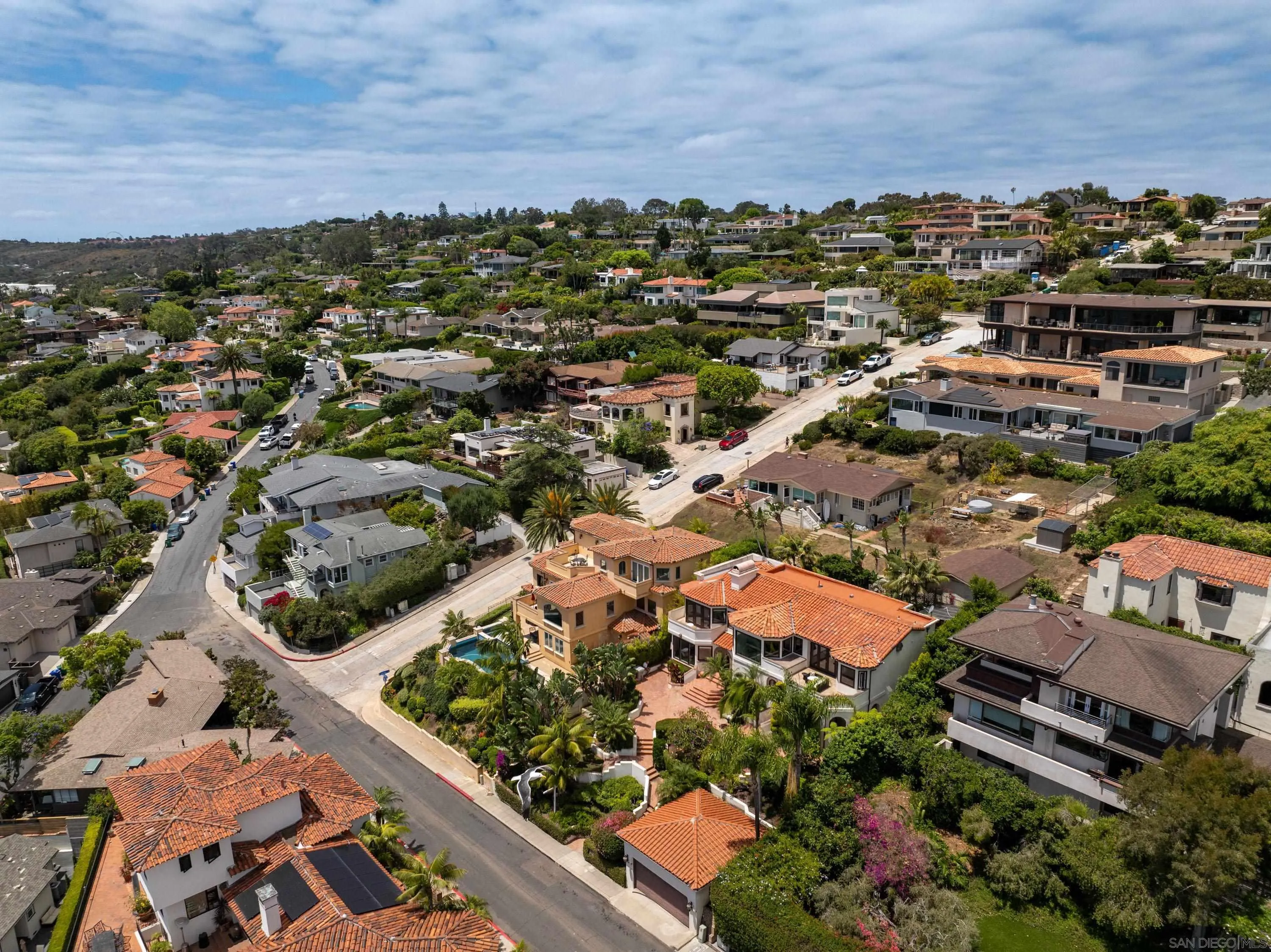 874 Harbor View West
