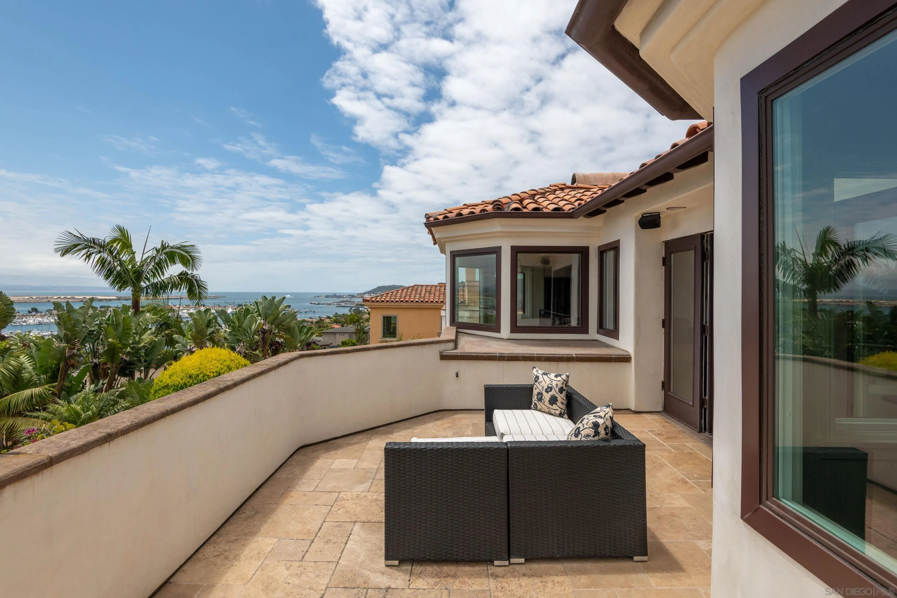 874 Harbor View West