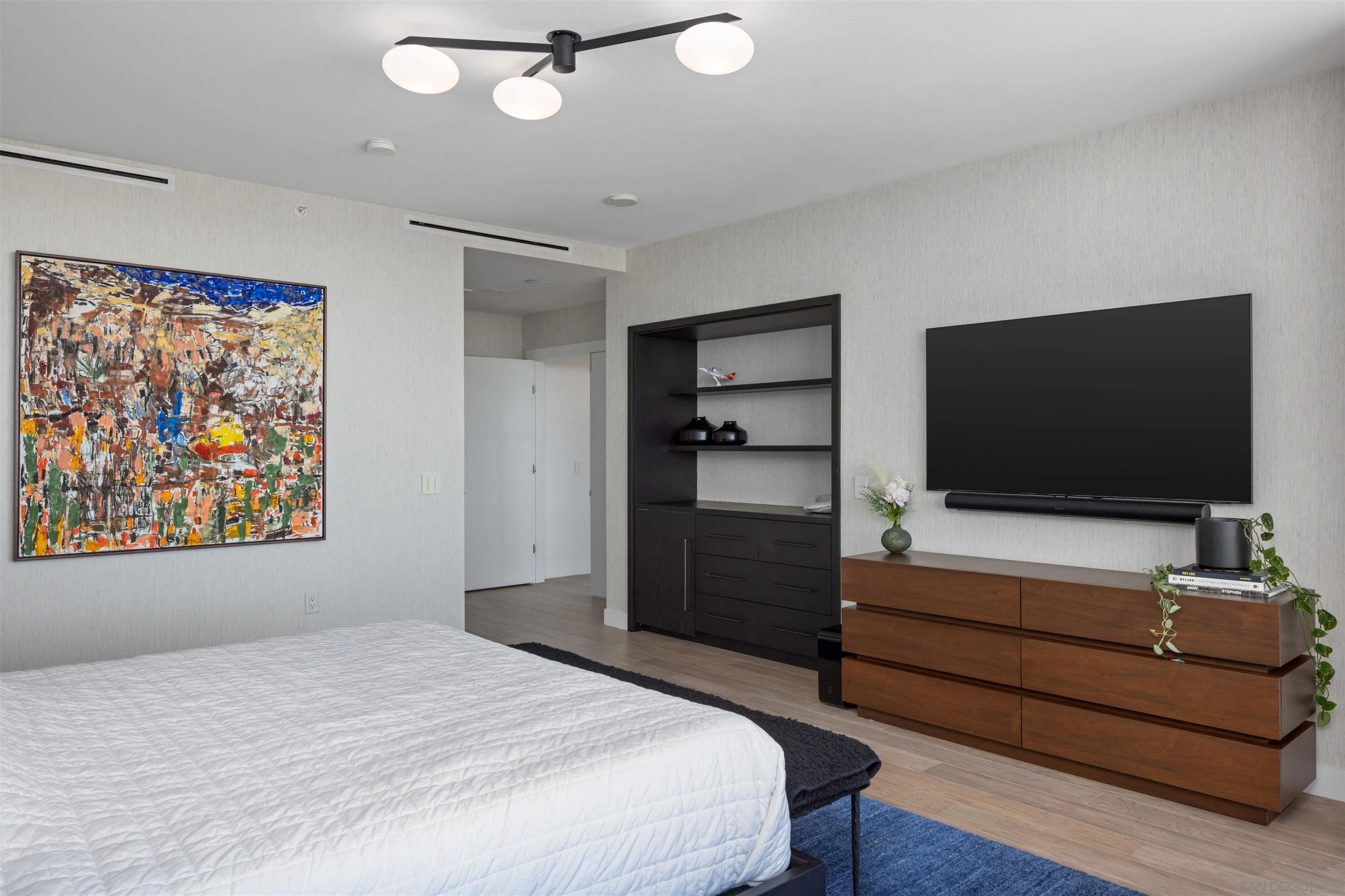 2604 5th Ave Unit 903