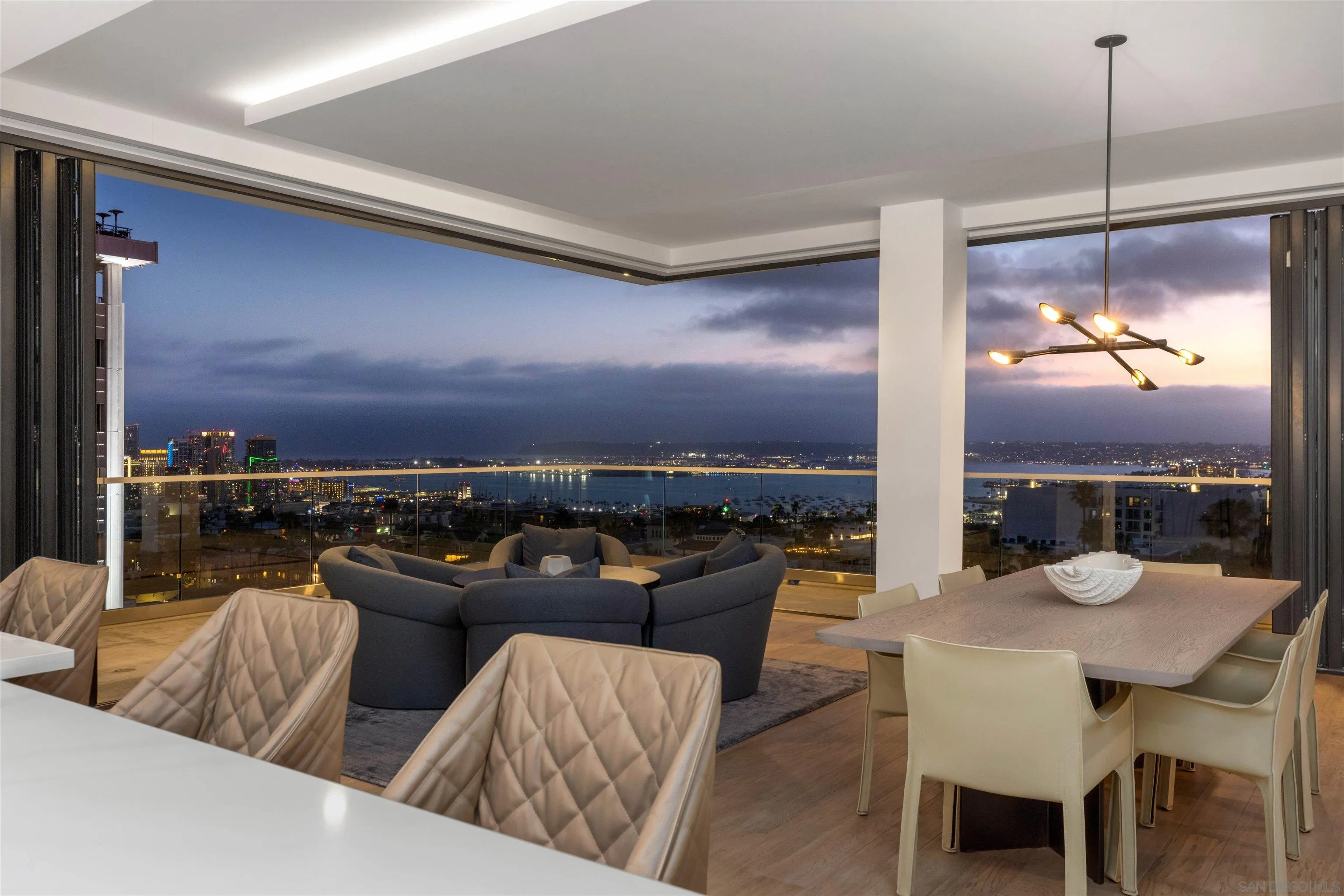 2604 5th Ave Unit 903