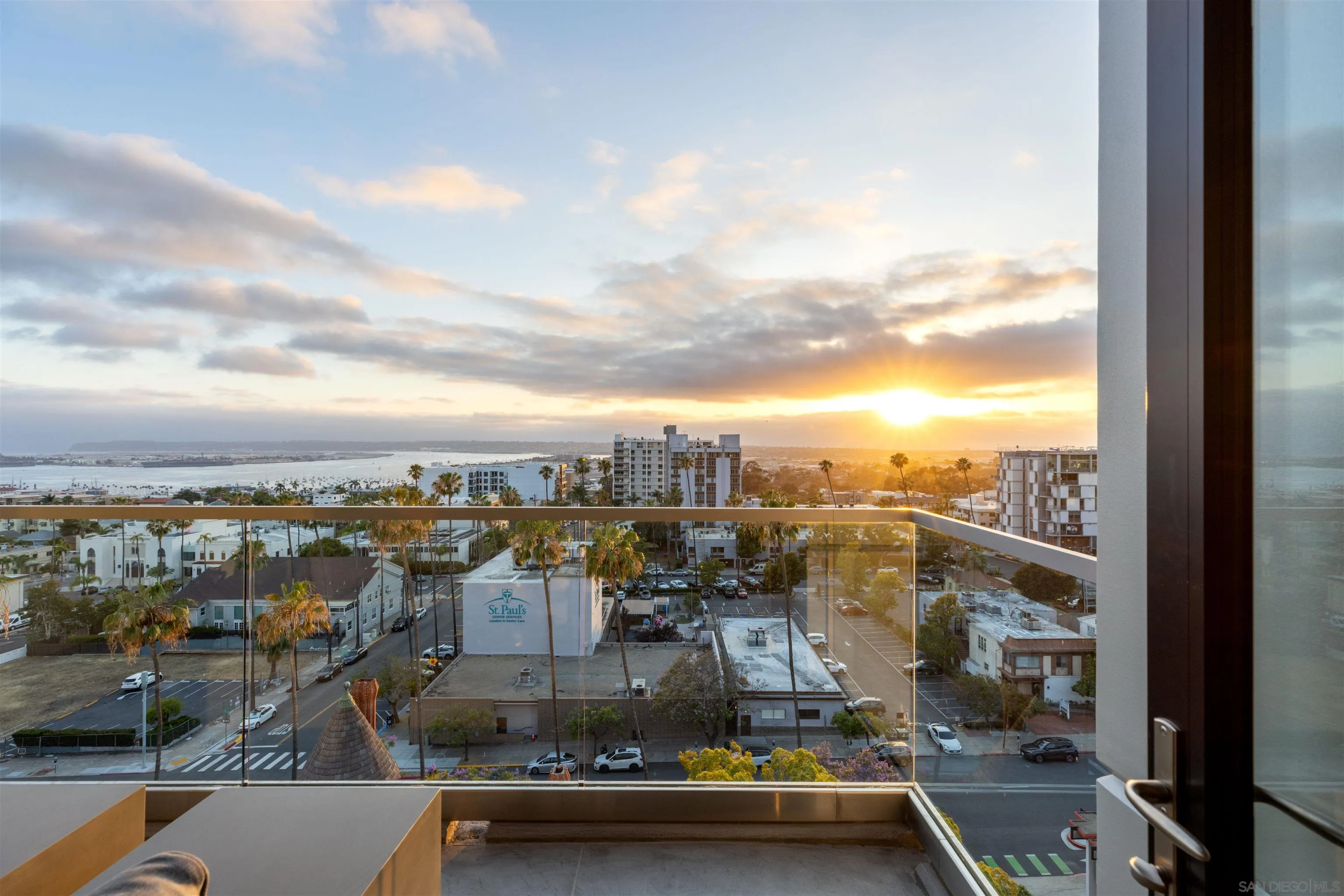 2604 5th Ave Unit 903