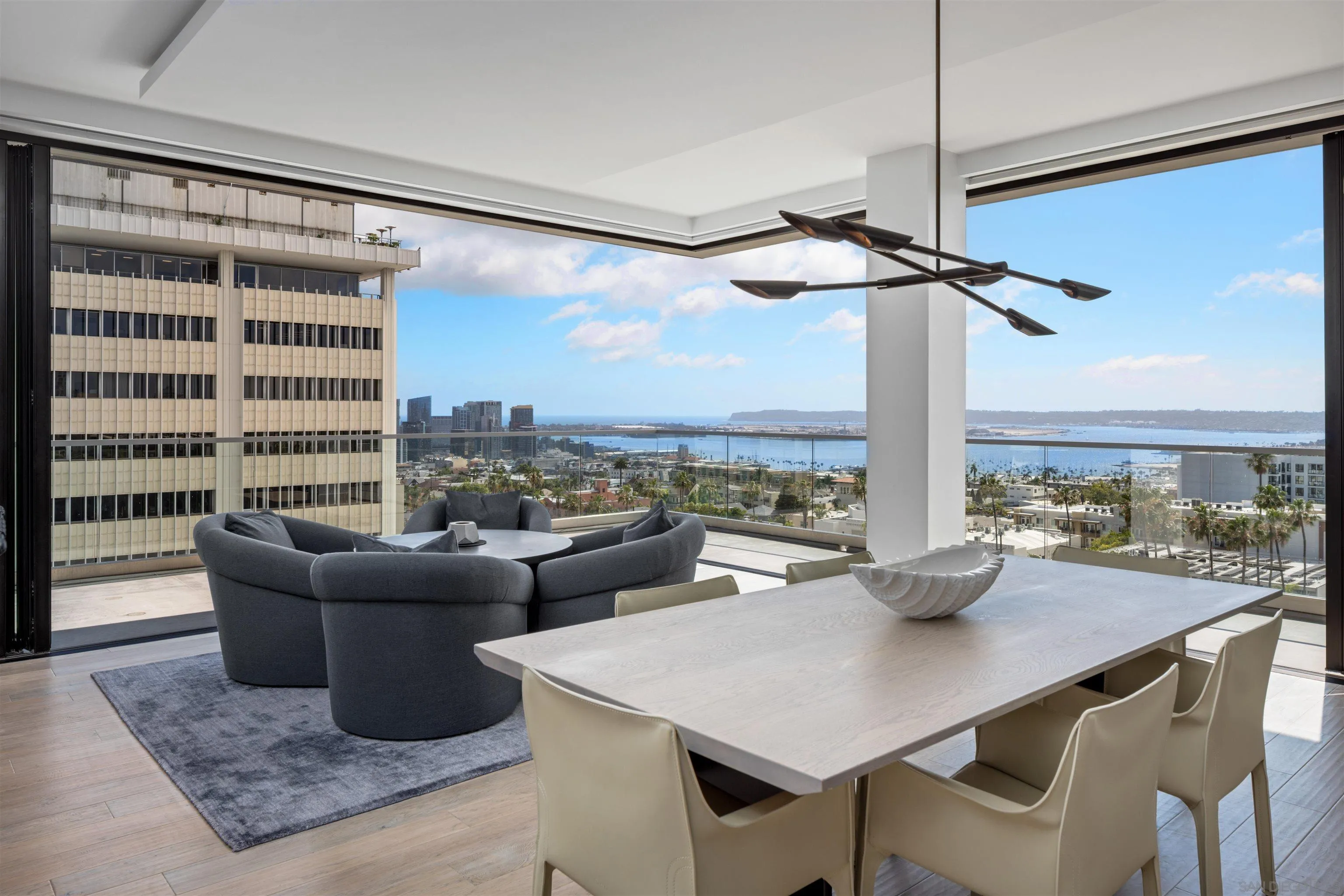 2604 5th Ave Unit 903