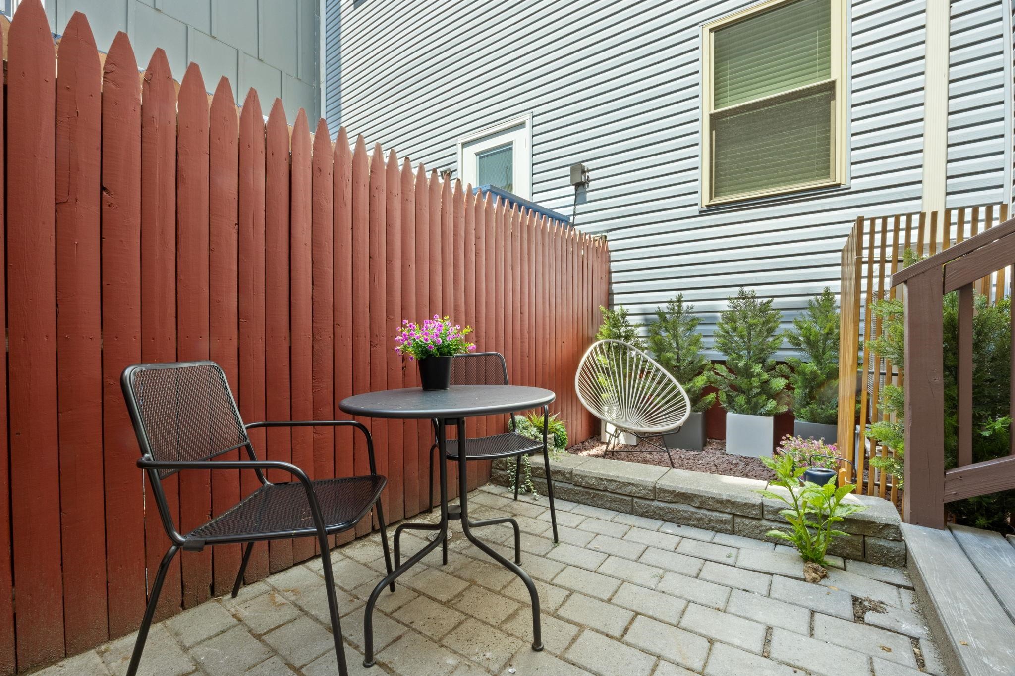 102 COLGATE ST Unit: 101