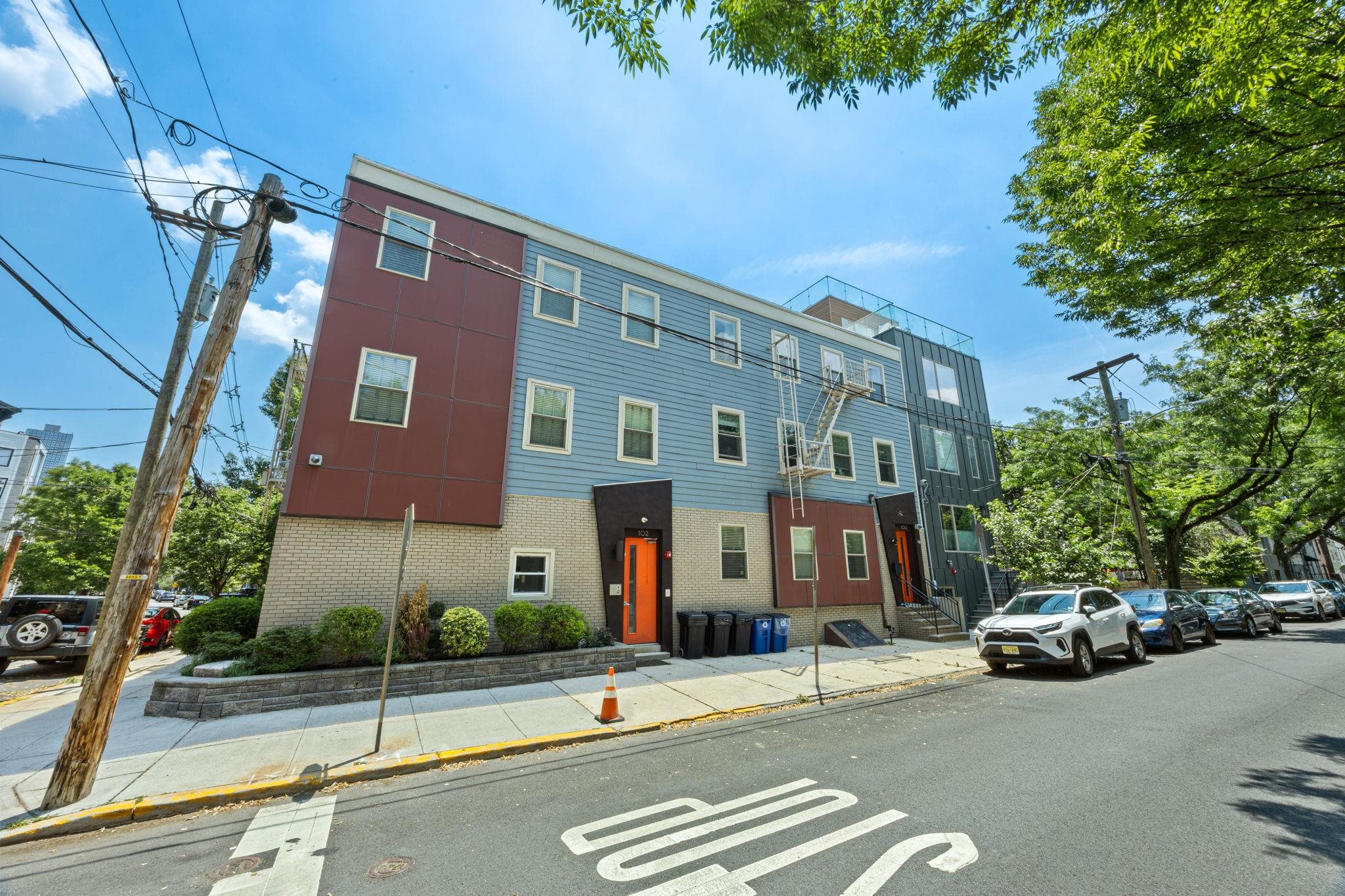 102 COLGATE ST Unit: 101