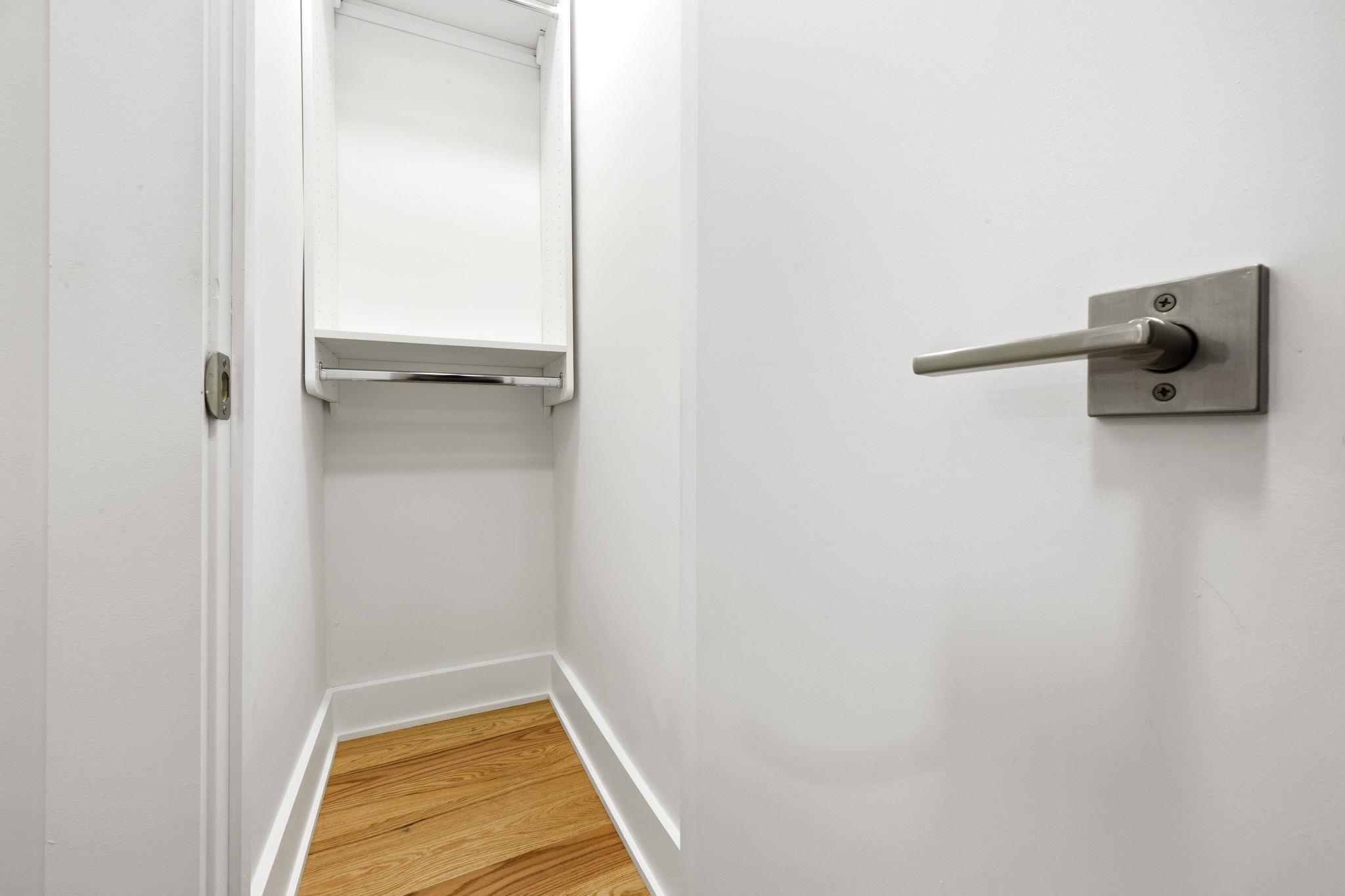 102 COLGATE ST Unit: 101