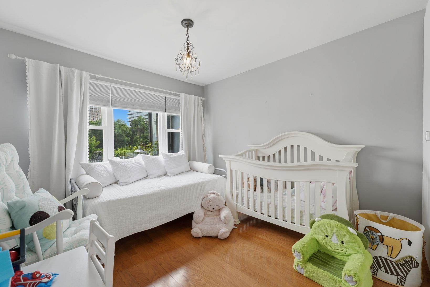 23 OVERLOOK AVE