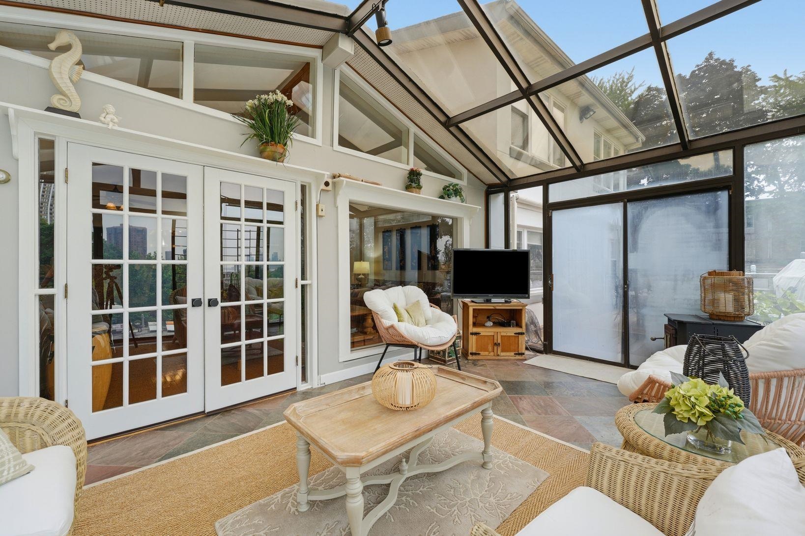 23 OVERLOOK AVE