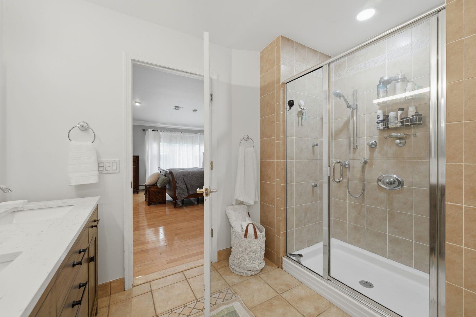 23 OVERLOOK AVE