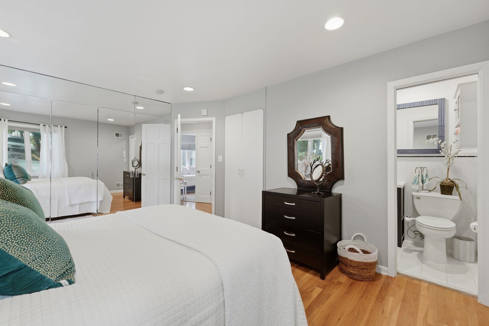23 OVERLOOK AVE