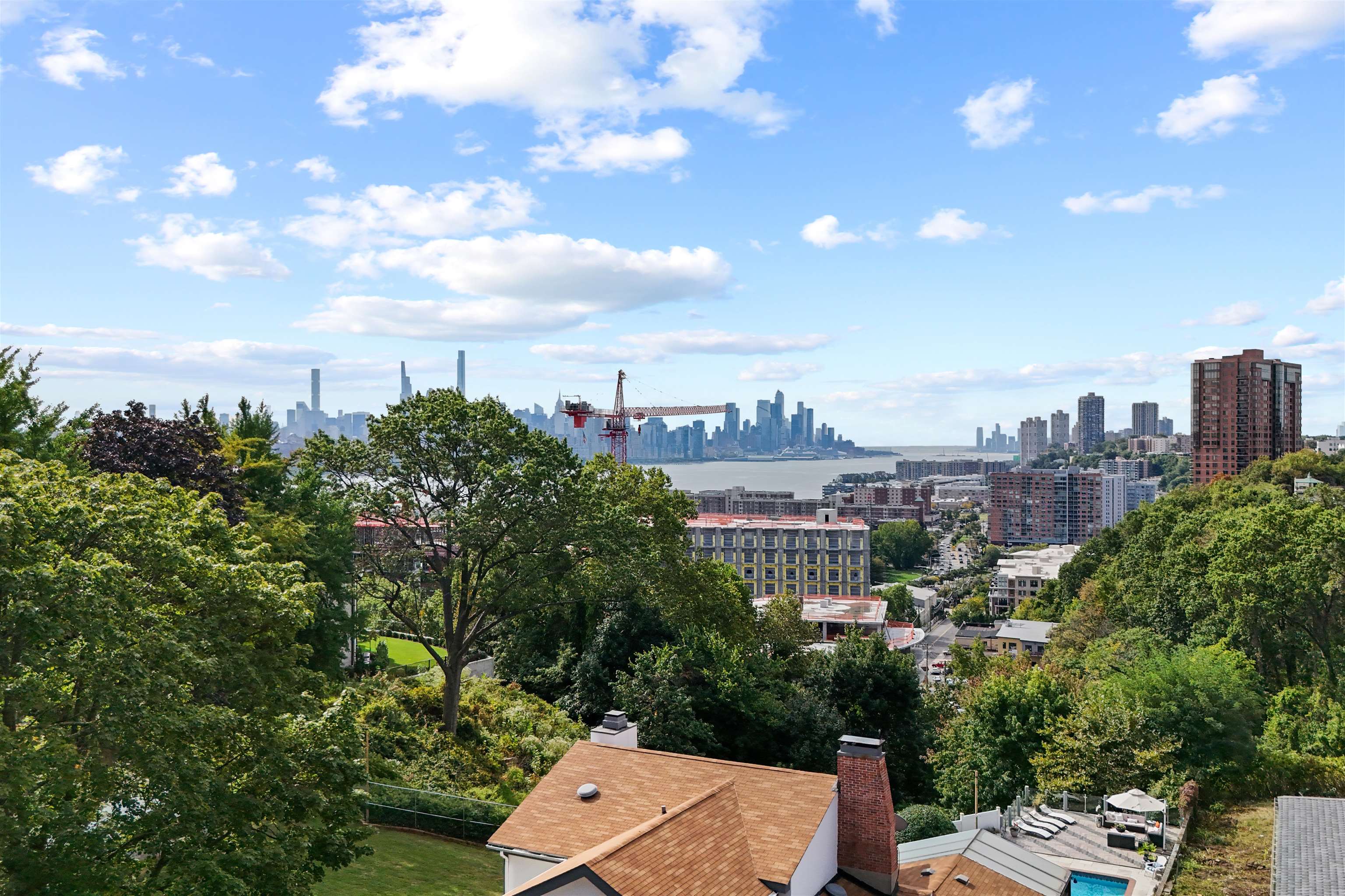 23 OVERLOOK AVE